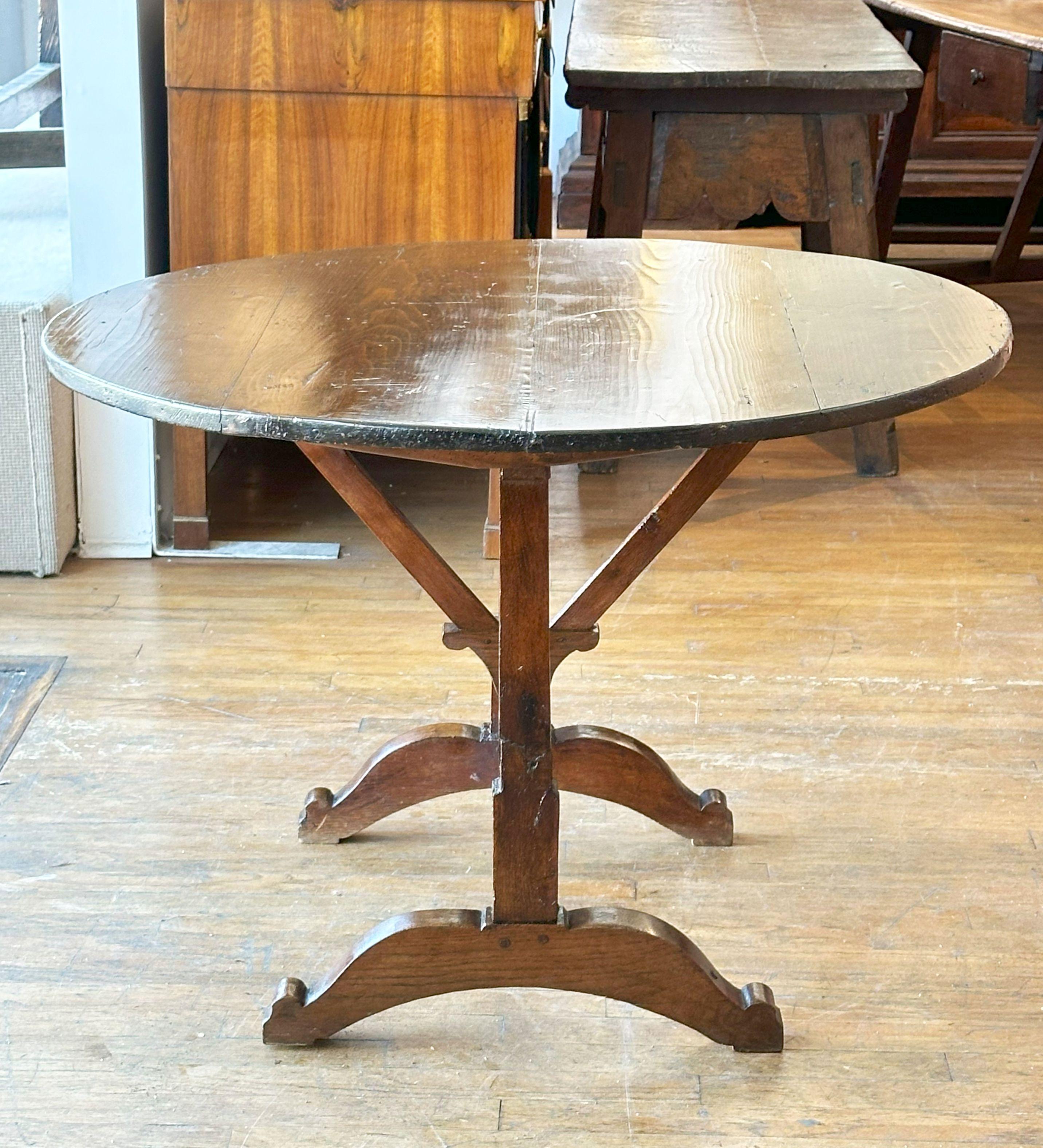 Tuscan Tilt - Top Table Circa 1850 In Good Condition For Sale In Los Angeles, CA