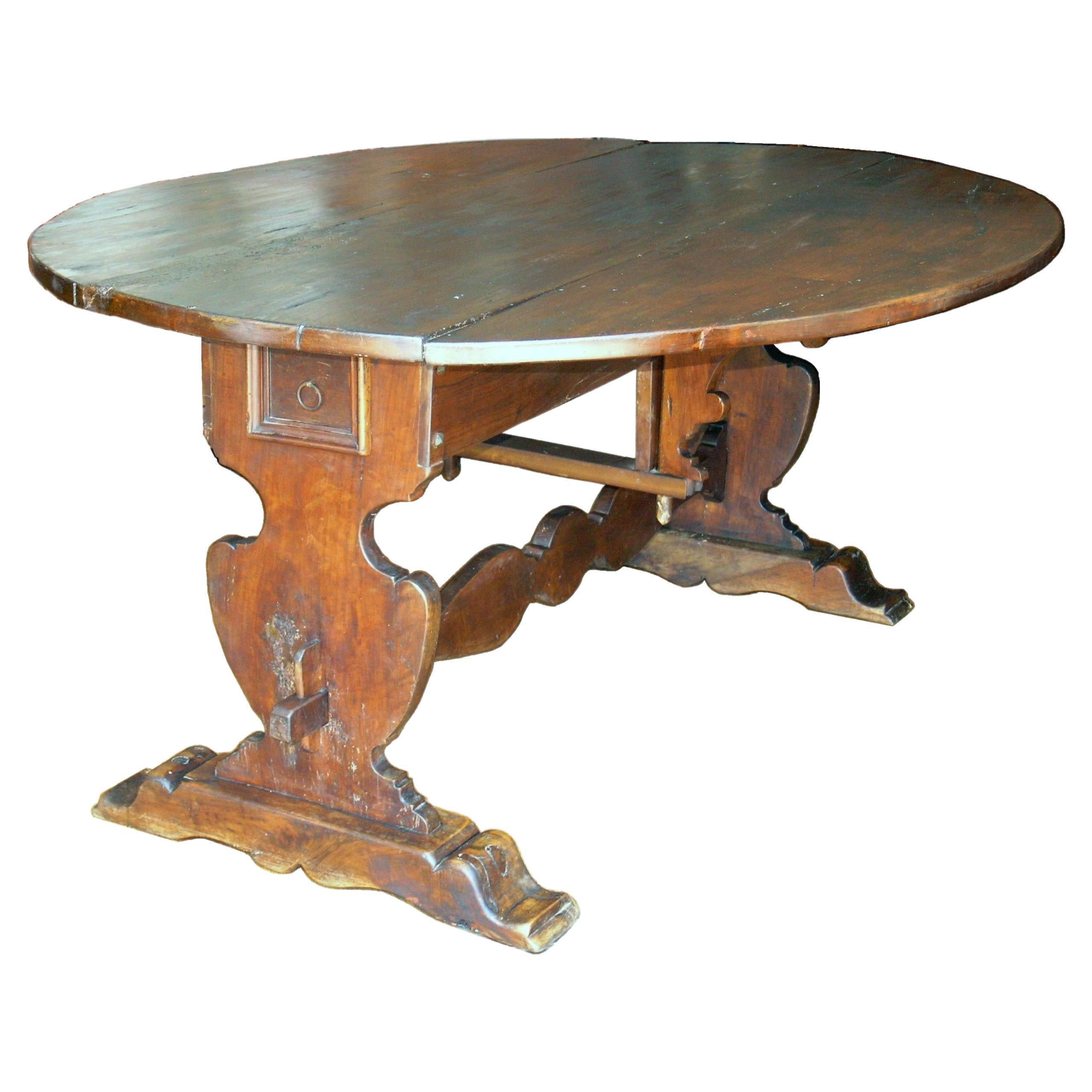 Tuscan Walnut Drop Leaf Center Table, circa 1850 For Sale
