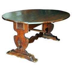 Table centrale à abattant en noyer de Toscane, vers 1850