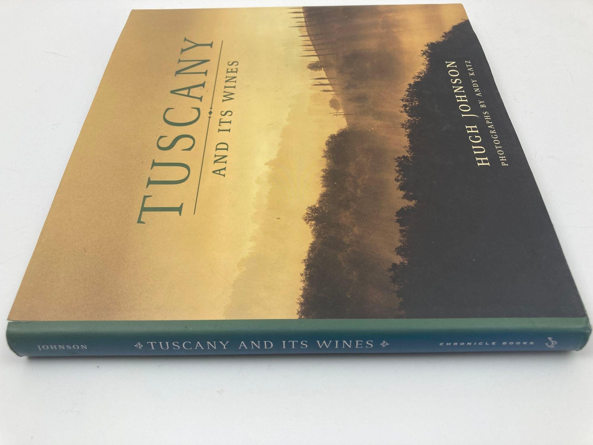 Country Tuscany and Its Wines by Hugh Johnson Livre à couverture rigide 2000 en vente