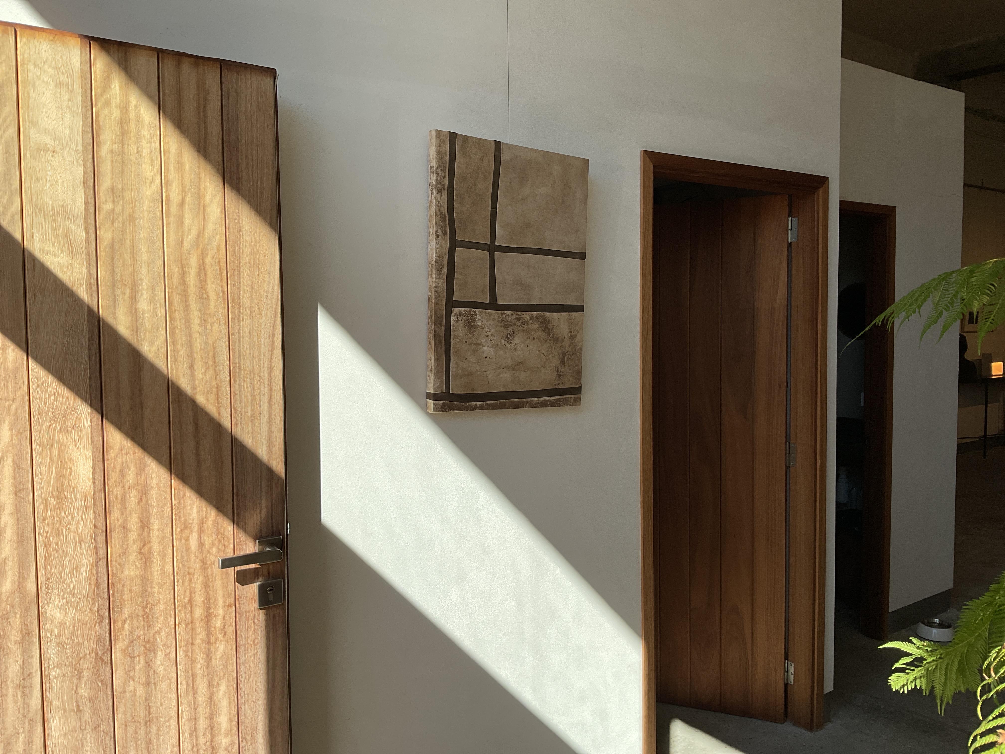 Art Povera-Gemälde aus Leder und Holz. Kartographie, Luftbildkarte, braun. (Braun), Landscape Painting, von TUSET