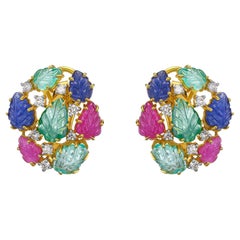 Tutti Frutti Ohrringe mit 5,60 Karat Smaragd, 6,06 Karat Saphir, Rubin und 0,68 Karat Diamant