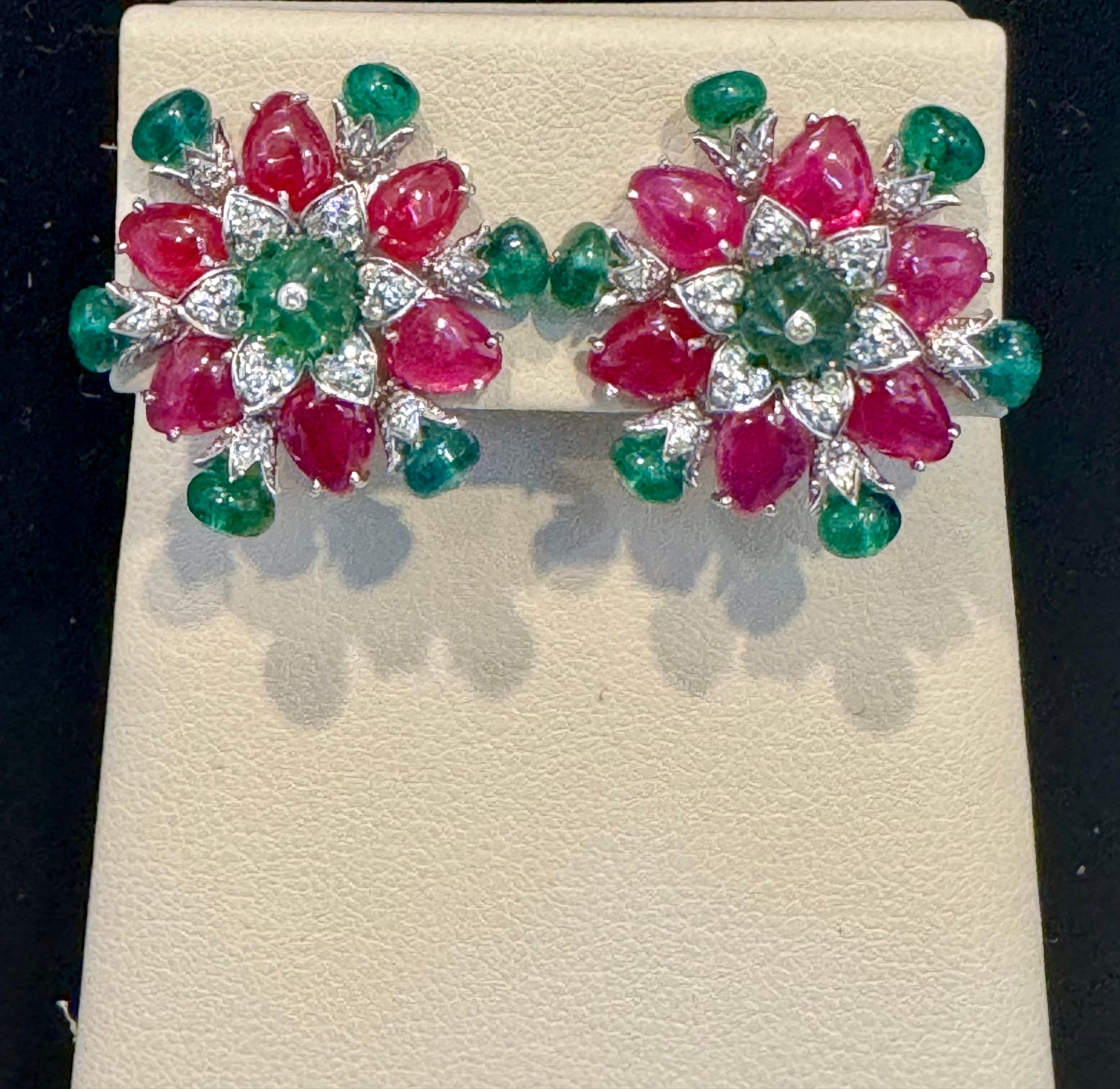 Tutti Frutti Earrings/ Natural  Emerald Rubellite Earrings/ Carving Leaf 18 KWG In Excellent Condition For Sale In New York, NY