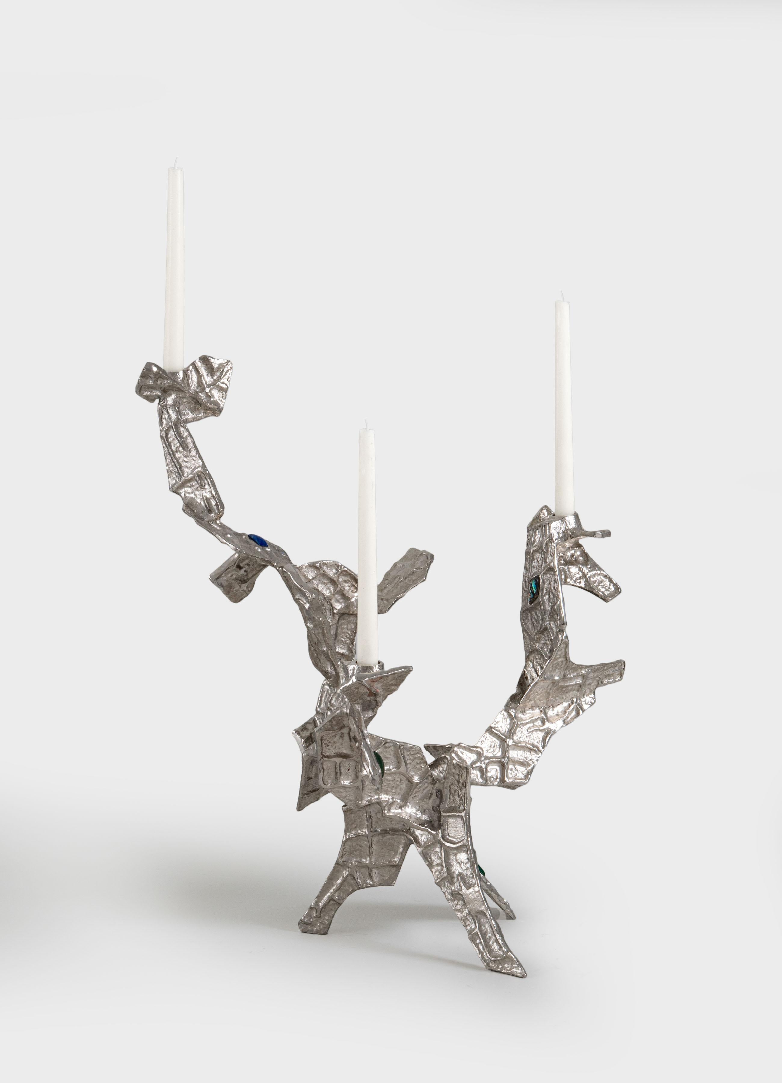 Indiano Candelabro Tutti Frutti Nickel in Ottone e Pietre Semipreziose in vendita