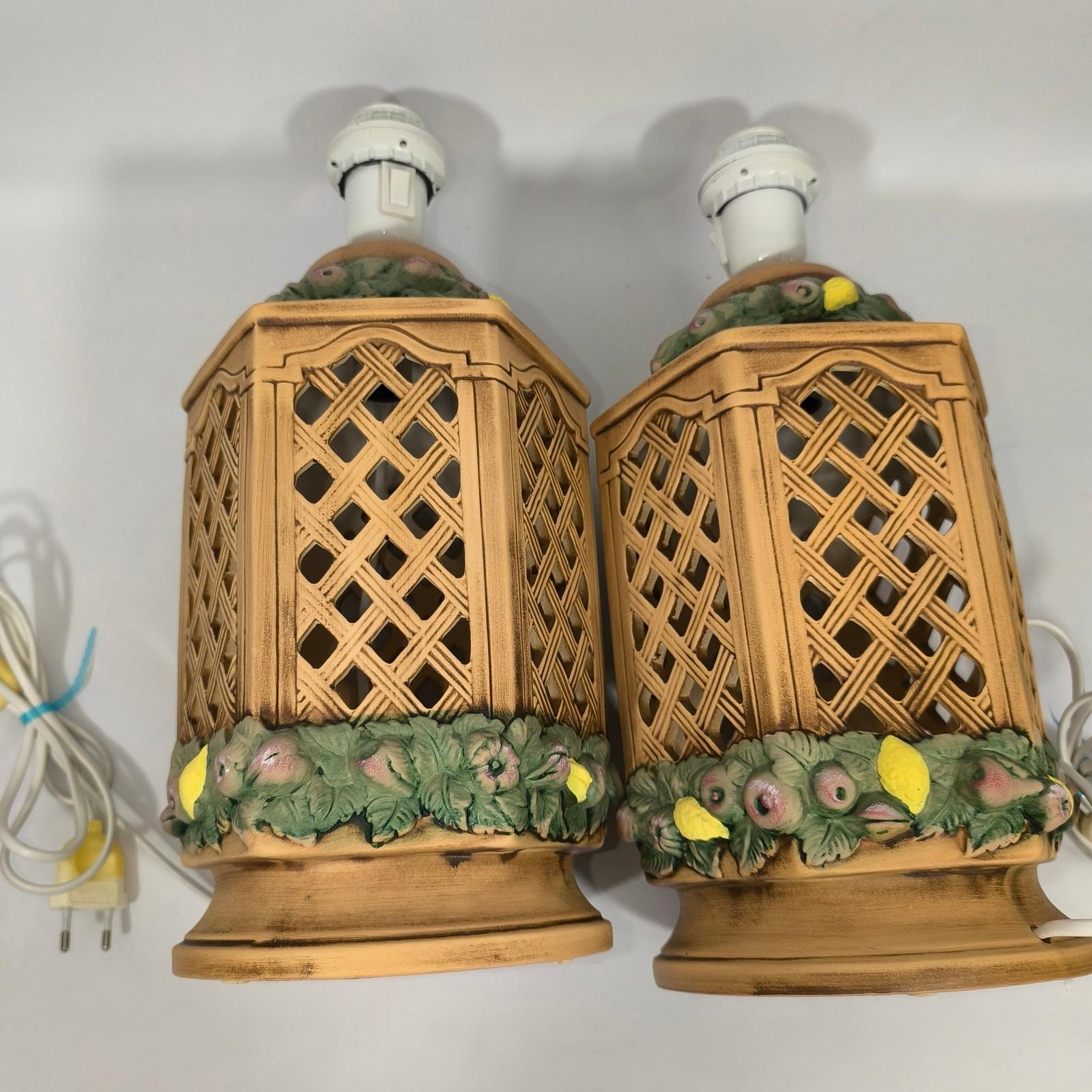 Tutti-Frutti Pair of Italian Ceramic Table Lamps, Fruit Decor, Hand-Painted For Sale 5