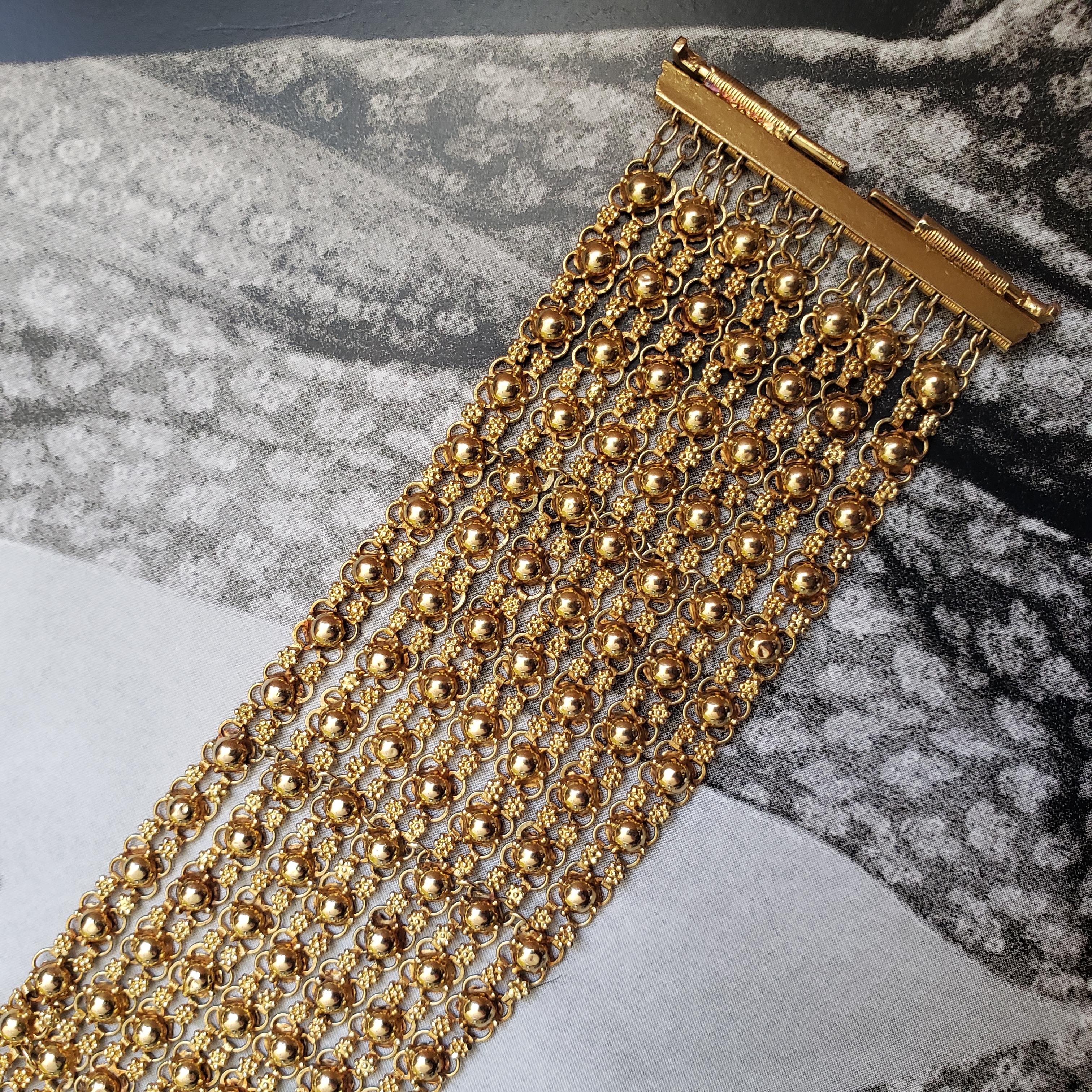 Tutti Frutti Rubini Zaffiri Smeraldi Diam  Bracciale realizzato in oro giallo 20 carati in vendita 7