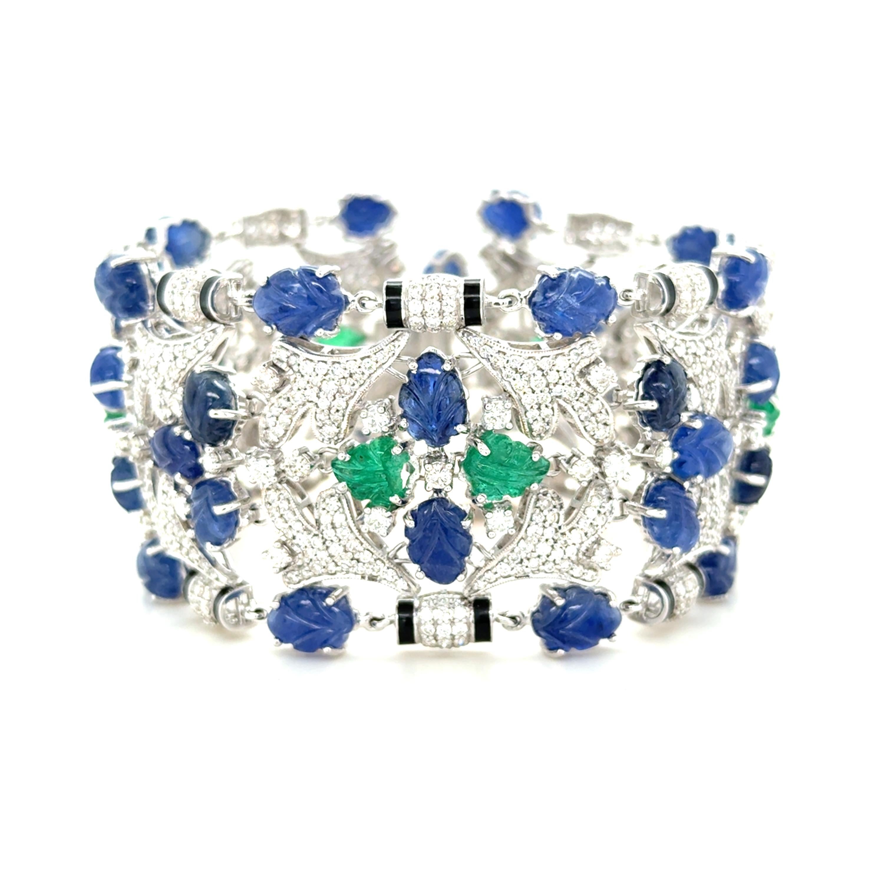 Bracciale Tutti Frutti Style, con diamanti, zaffiri e smeraldi In condizioni buone in vendita a Chicago, IL