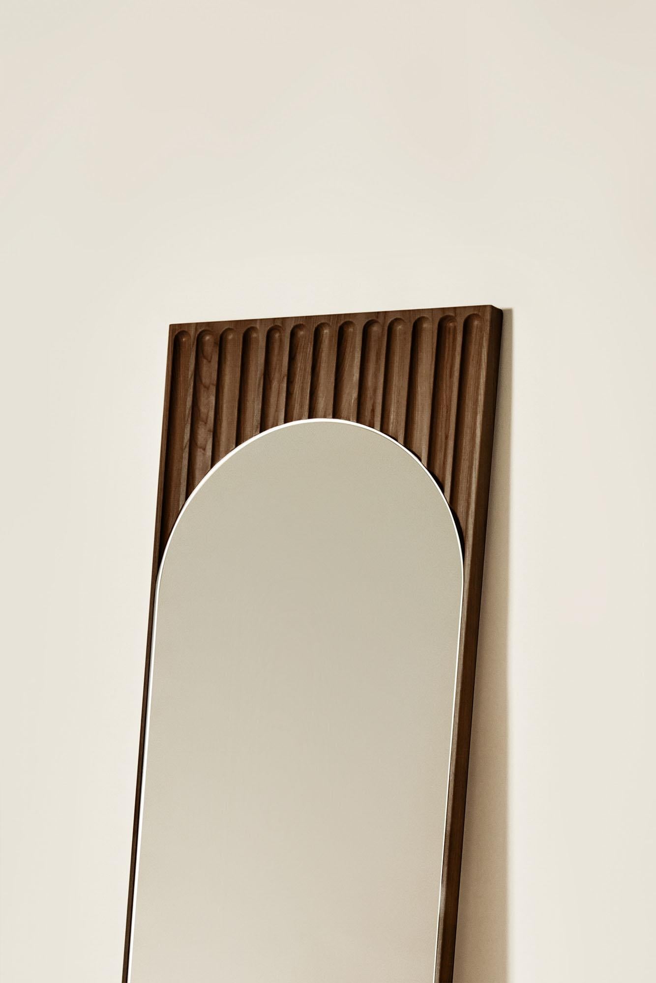 Tutto Sesto Solid Wood Rectangular Mirror, Ash in Brown Finish, Contemporary In New Condition For Sale In Cadeglioppi de Oppeano, VR