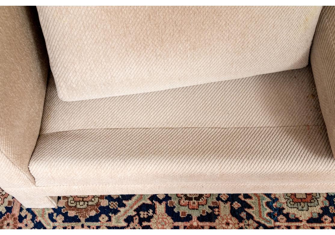 Sofá Loveseat Tuxedo After Milo Baughman Tela en venta