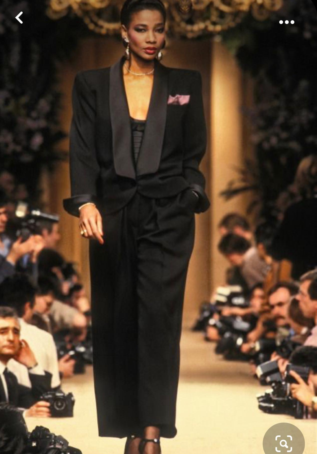 Women's or Men's Tuxedo Yves Saint Laurent vintage.