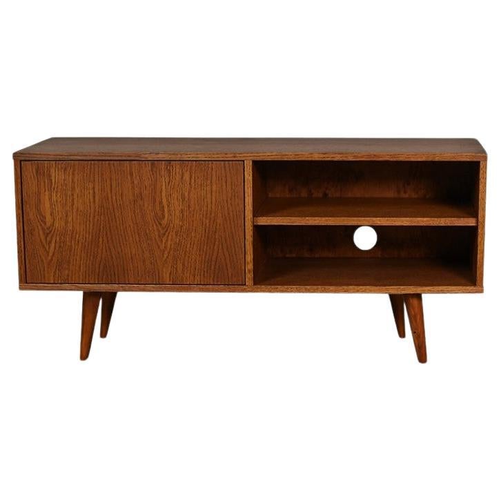 Kleiner TV-Minischrank von Pastform