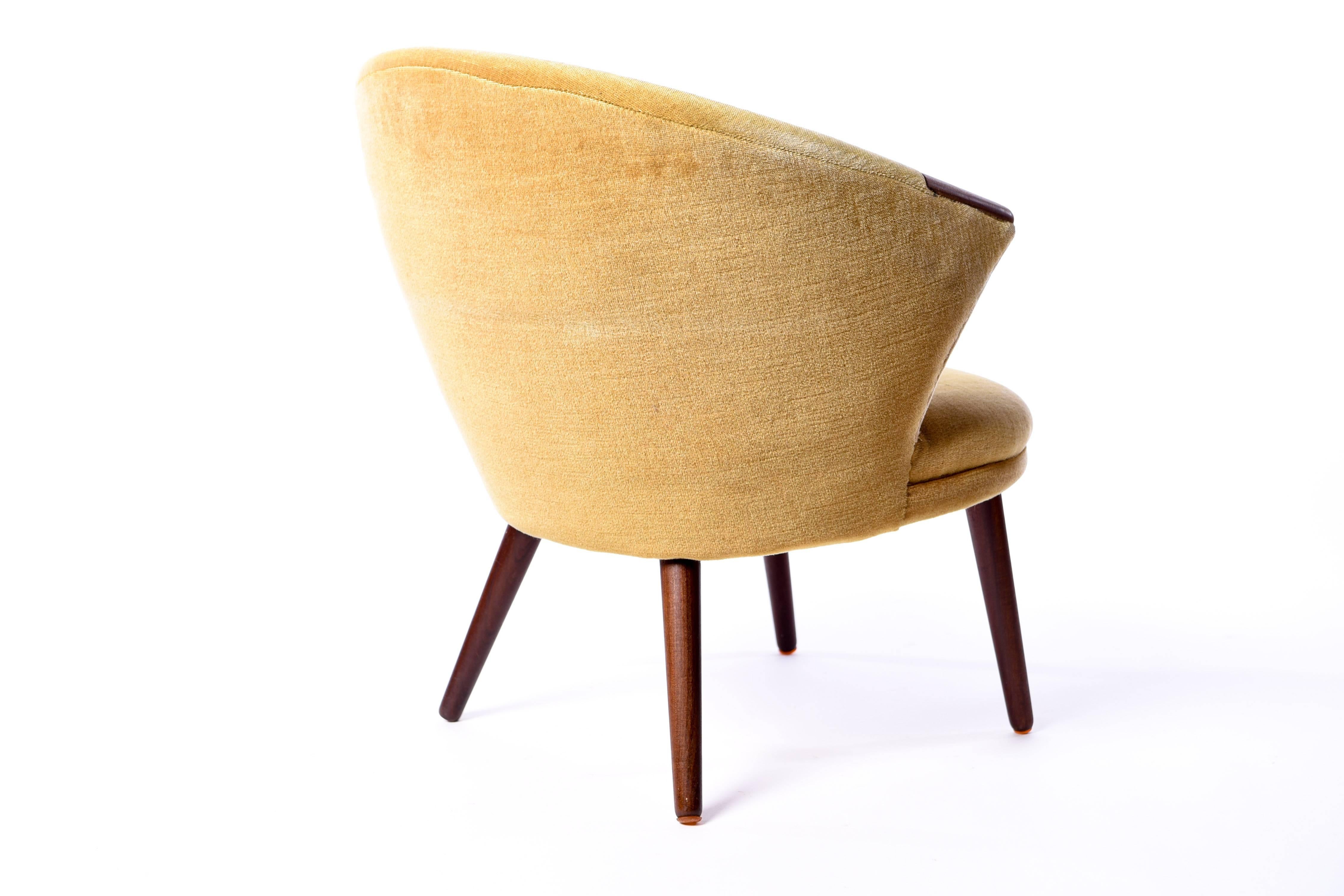 Fauteuil TV Stola par Bent Møller Jepsen pour Simo, années 1950 Bon état à Norwalk, CT