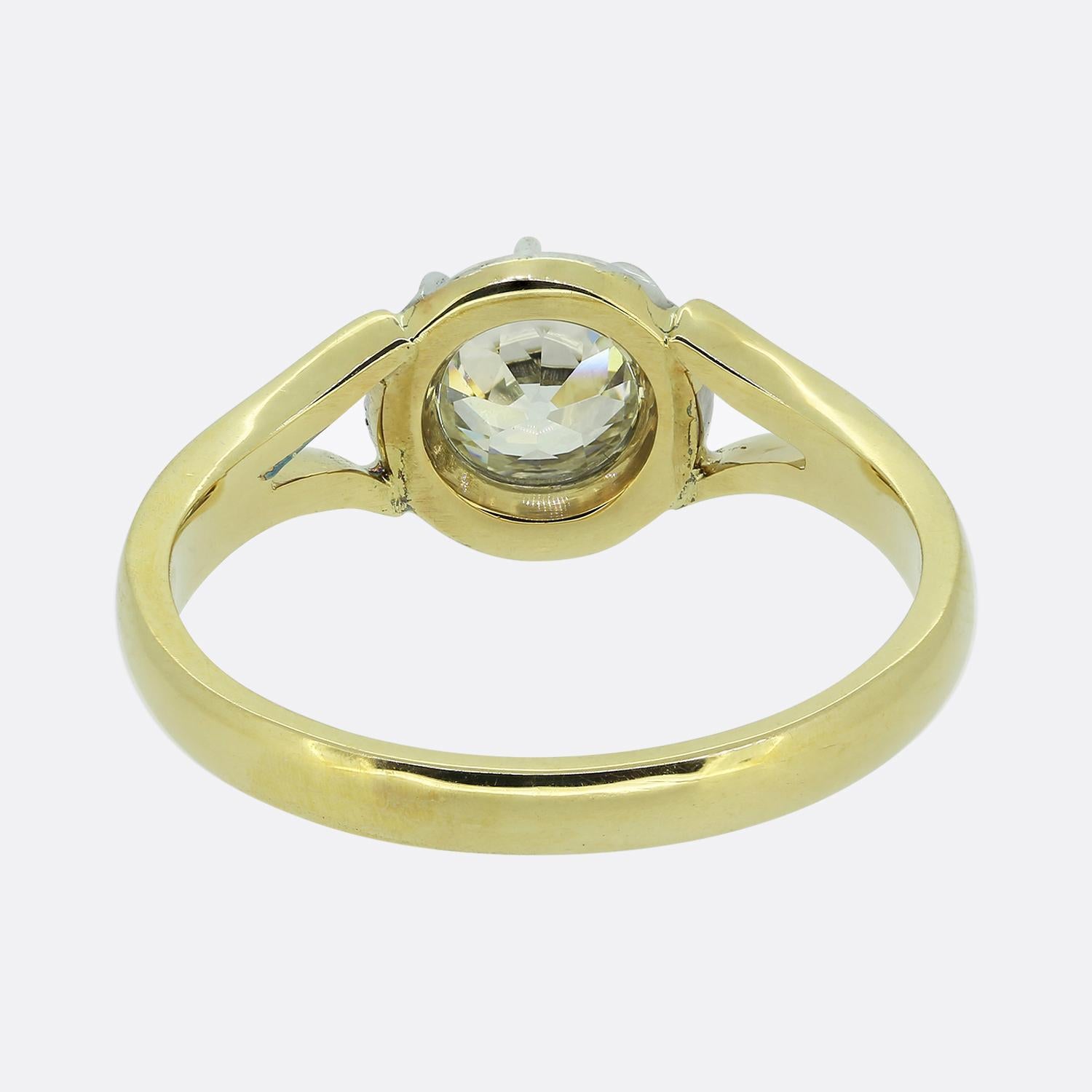 Taille vieille Europe TVJ Bague solitaire en diamant de taille européenne ancienne de 0,94 carat en vente
