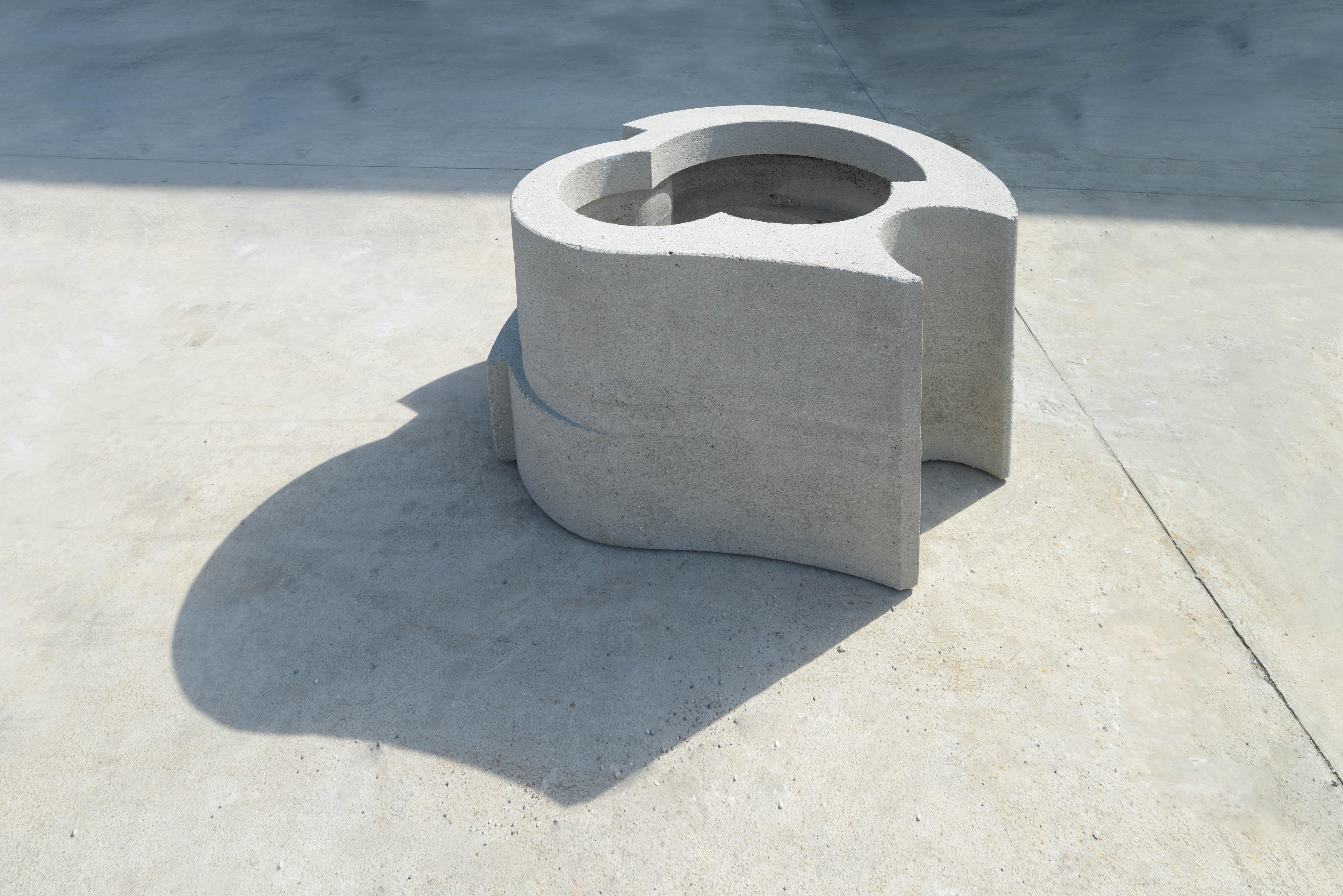 Concrete T_Vm vase by Andrea Tognon For Sale