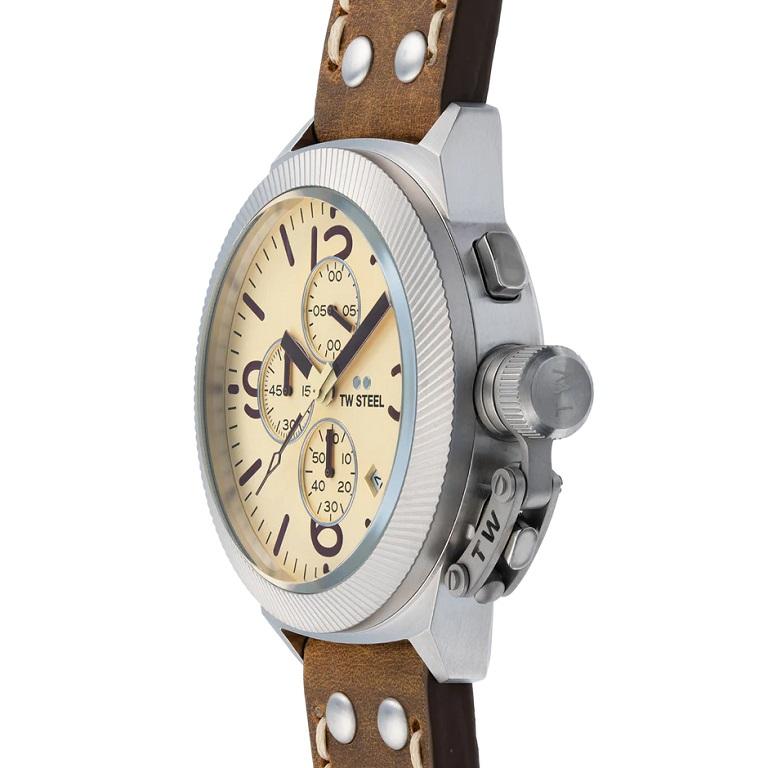 TW Steel 45mm Cream Dial Brown Italian Leather Strap Watch CS104 In New Condition For Sale In Wilmington, DE