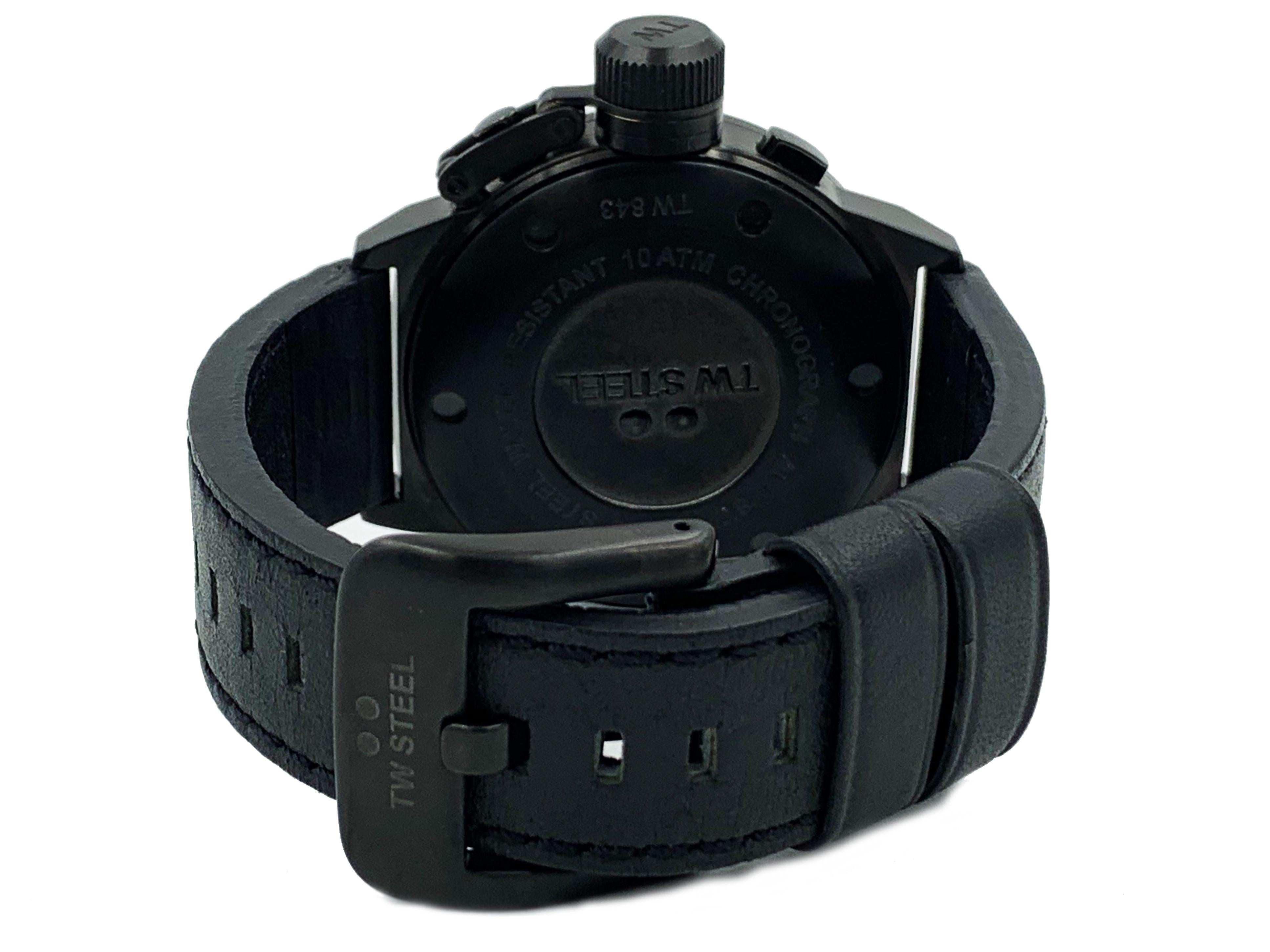 TW Steel Canteen Chronograph Cool Black Dial Black Leather Men's Watch In Excellent Condition In New York, NY