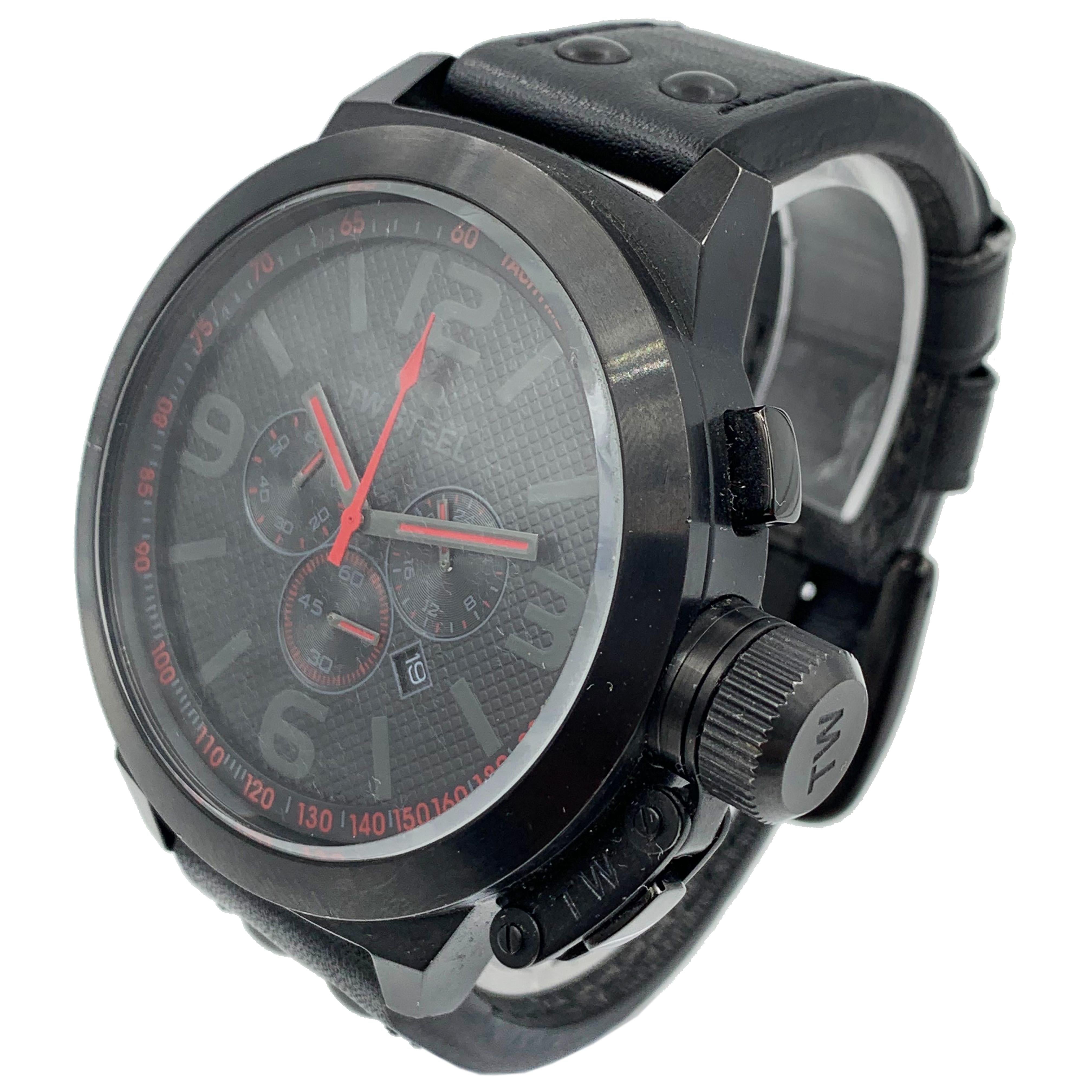 Quartz movement
Durable mineral crystal protects watch from scratches
Case diameter: 50 mm
Metal case
Water resistant to 330 feet (100 M): suitable for snorkeling, as well as swimming, but not diving
