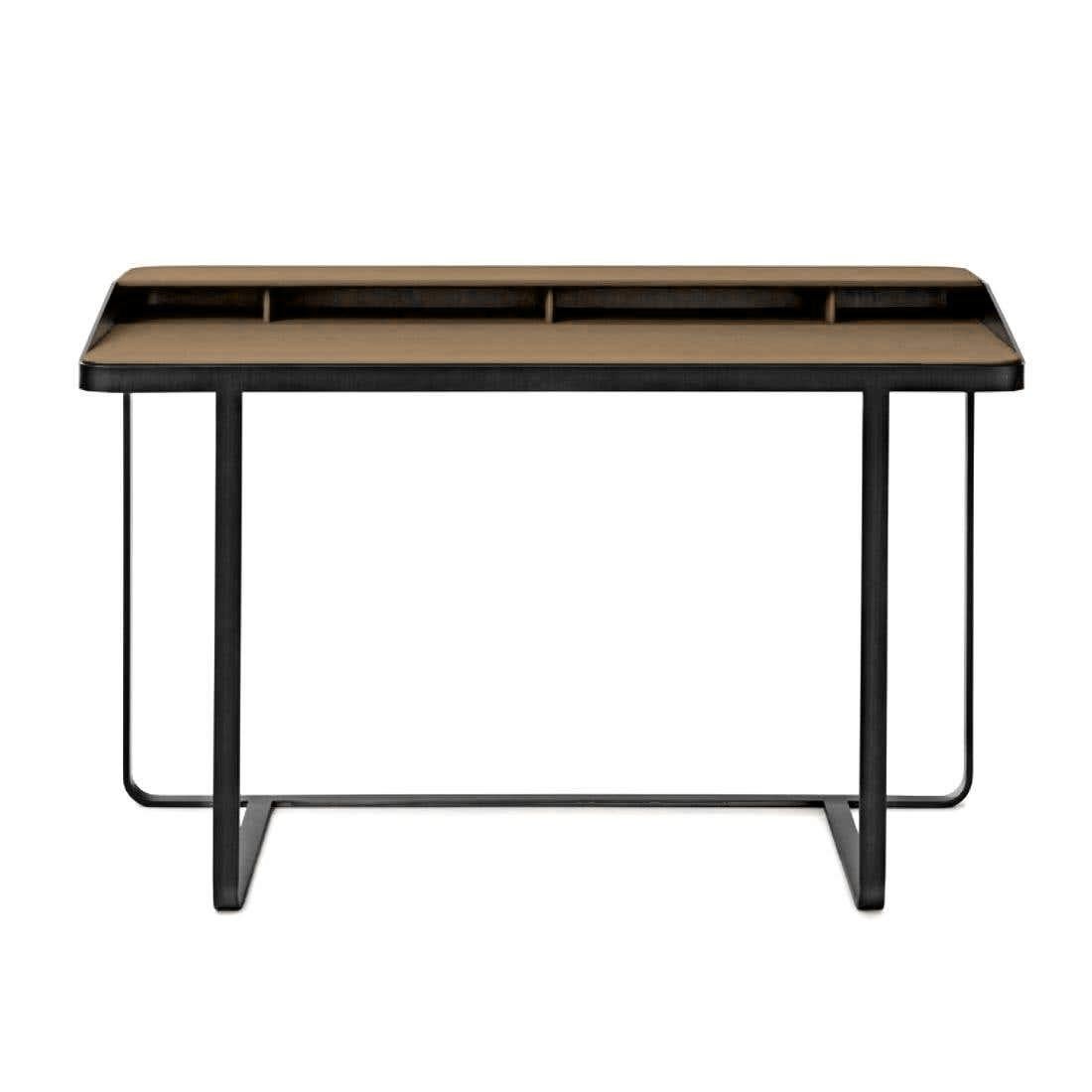 Moderne Twain, Bureau en cuir Brown, Design by Gordon Guillaumier, Made in Italy en vente