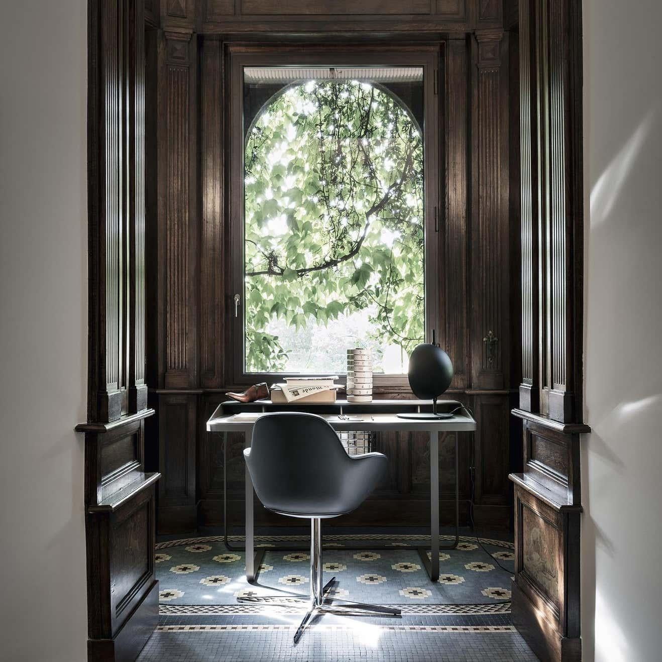 Italian Twain, Red Leather Desk, Designed by Gordon Guillaumier, Made in Italy For Sale