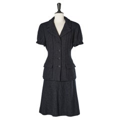 Traje de falda de tweed y lúrex con mangas cortas Chanel