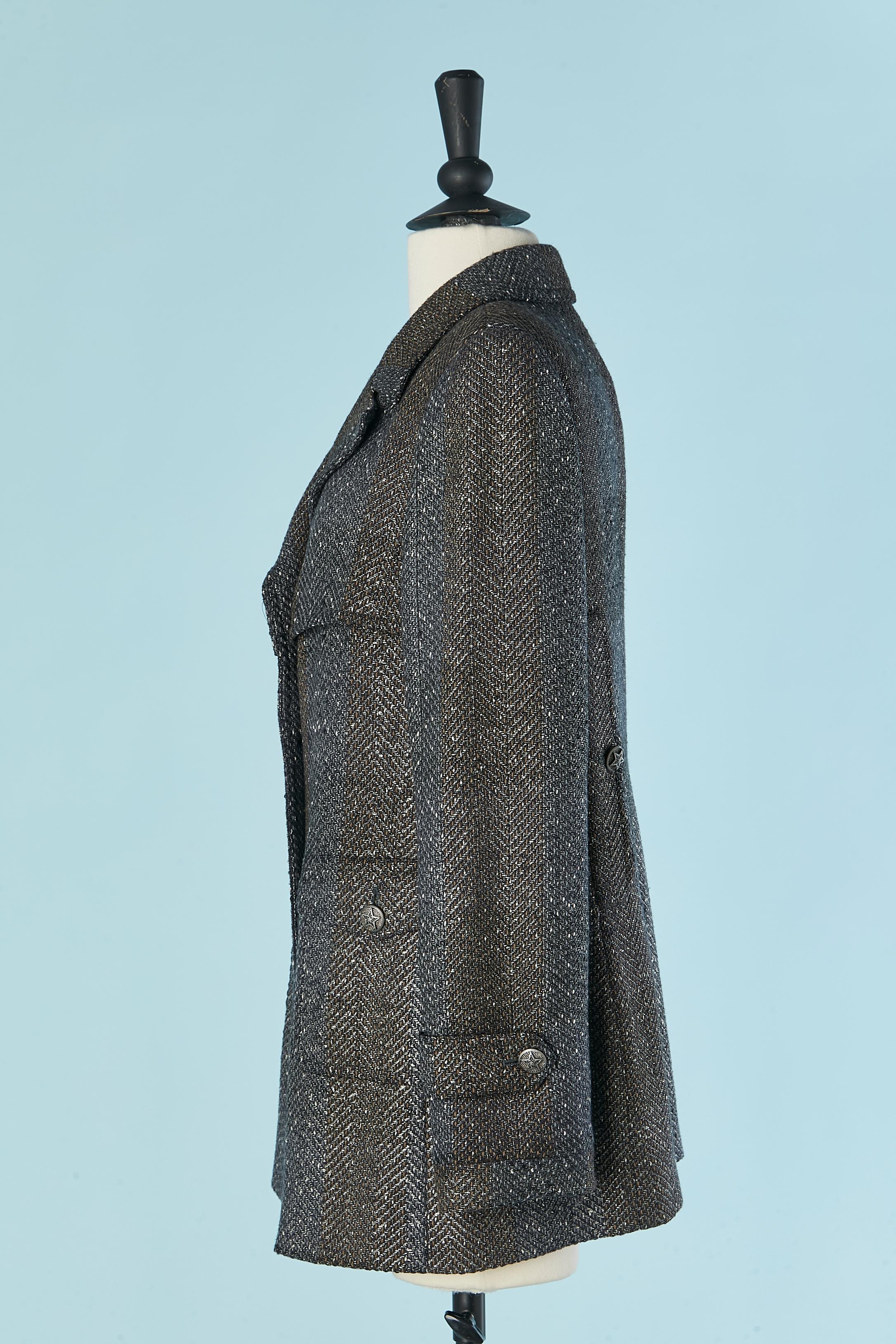 Veste à double boutonnage à chevrons CHANEL en vente 1