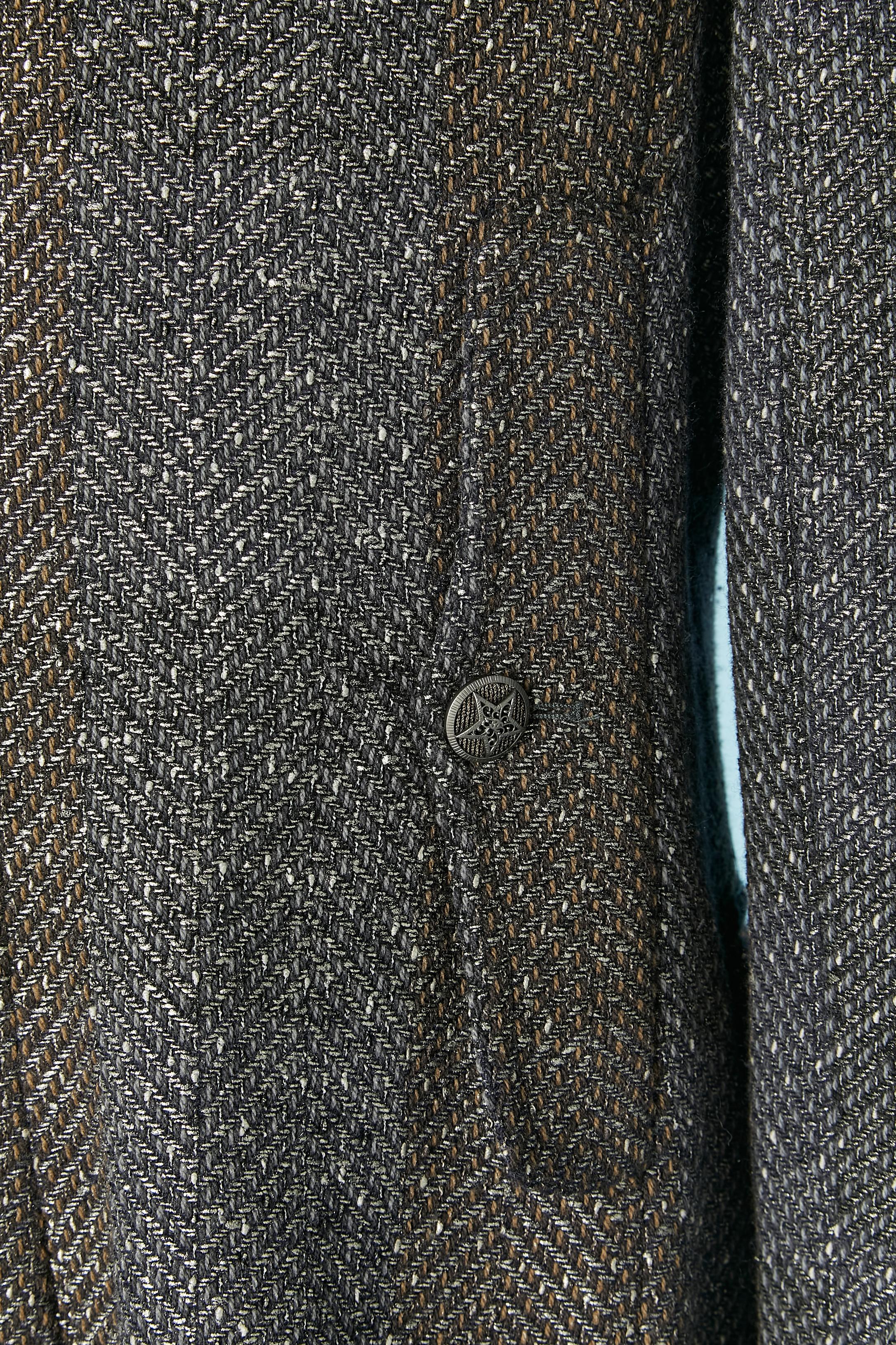 Veste à double boutonnage à chevrons CHANEL en vente 3