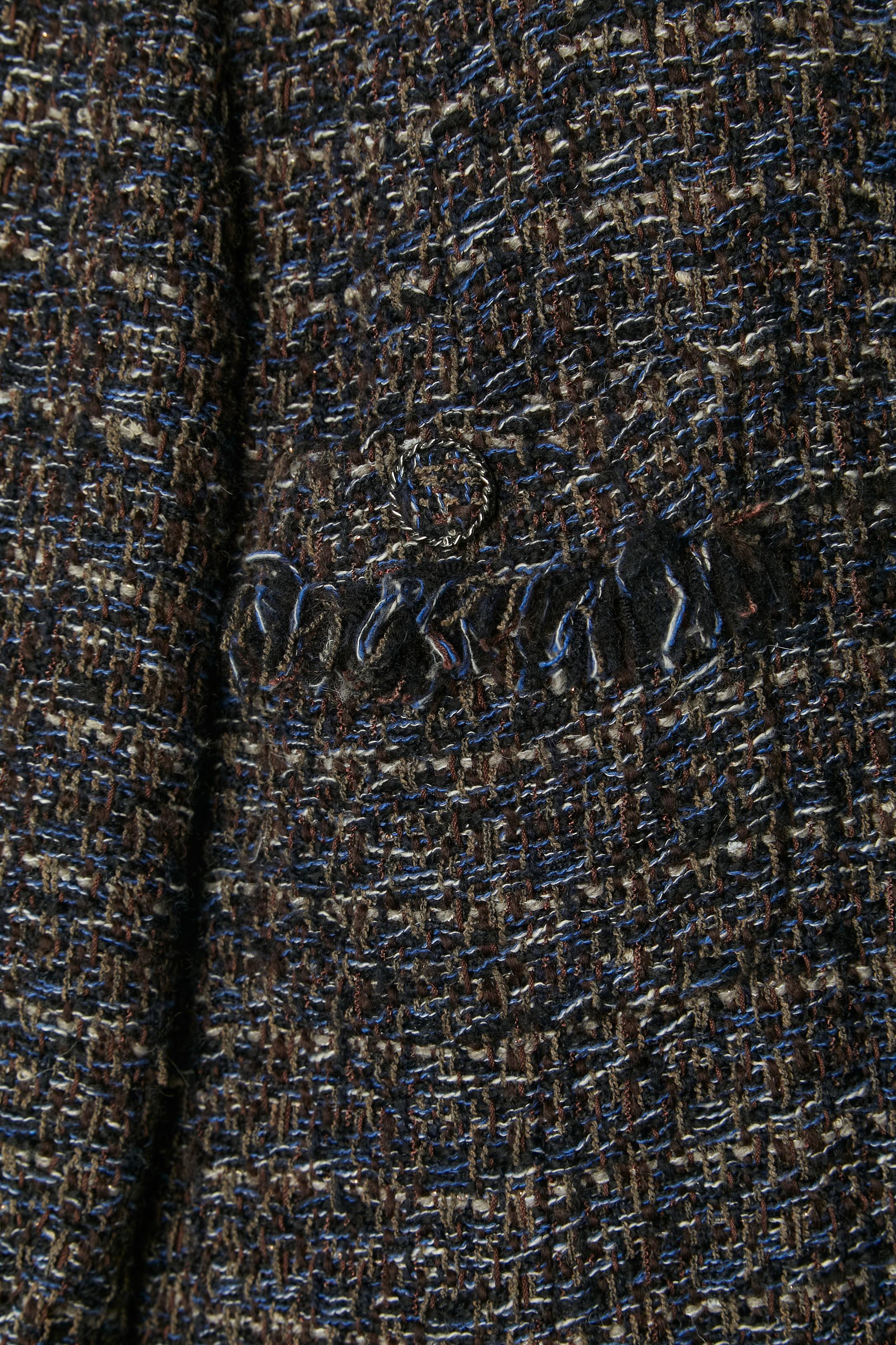 Noir Manteau en tweed bord à bord CHANEL en vente