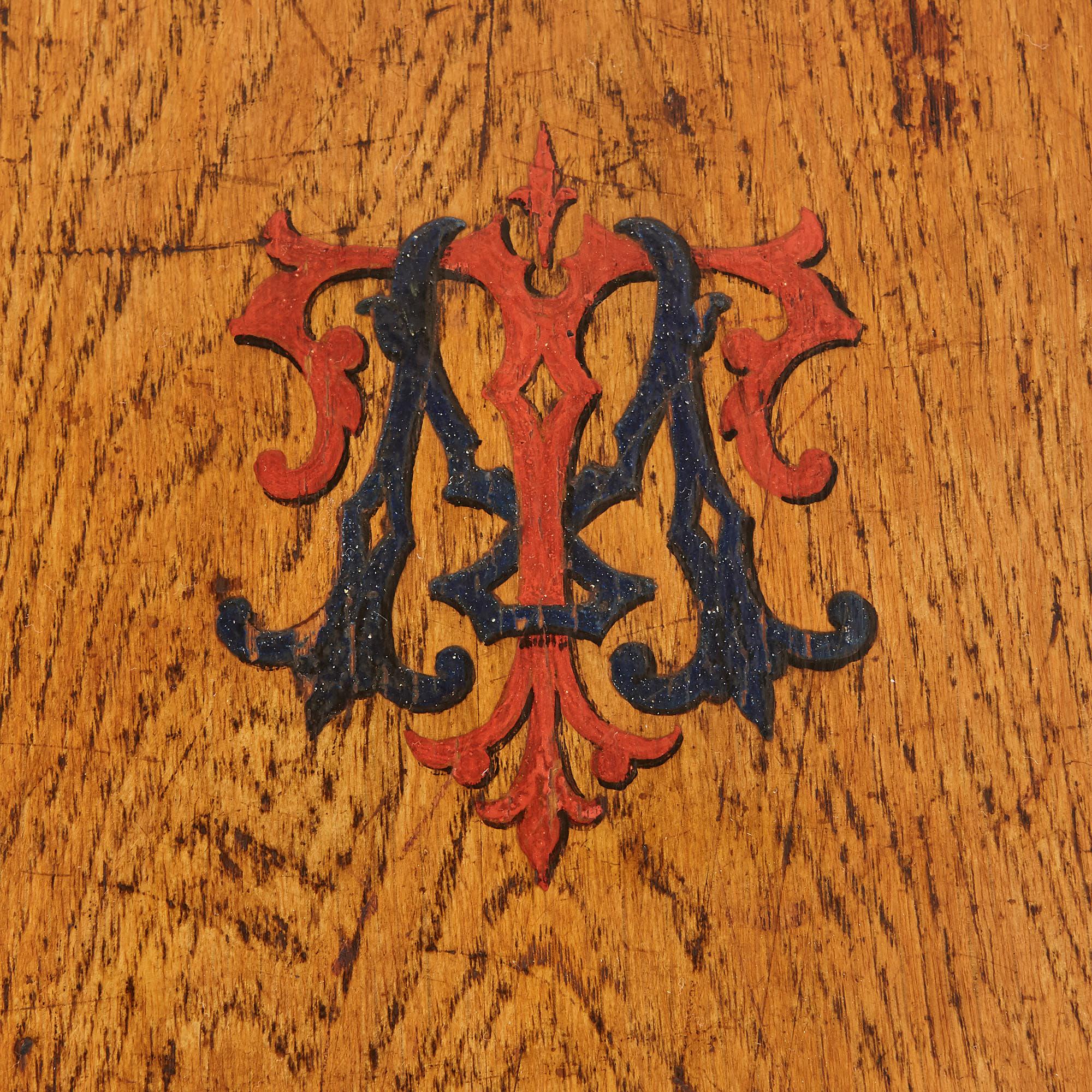 Zwölf bemalte und vergoldete Metall-Schreibtischzubehör des 19. Jahrhunderts im Angebot 3