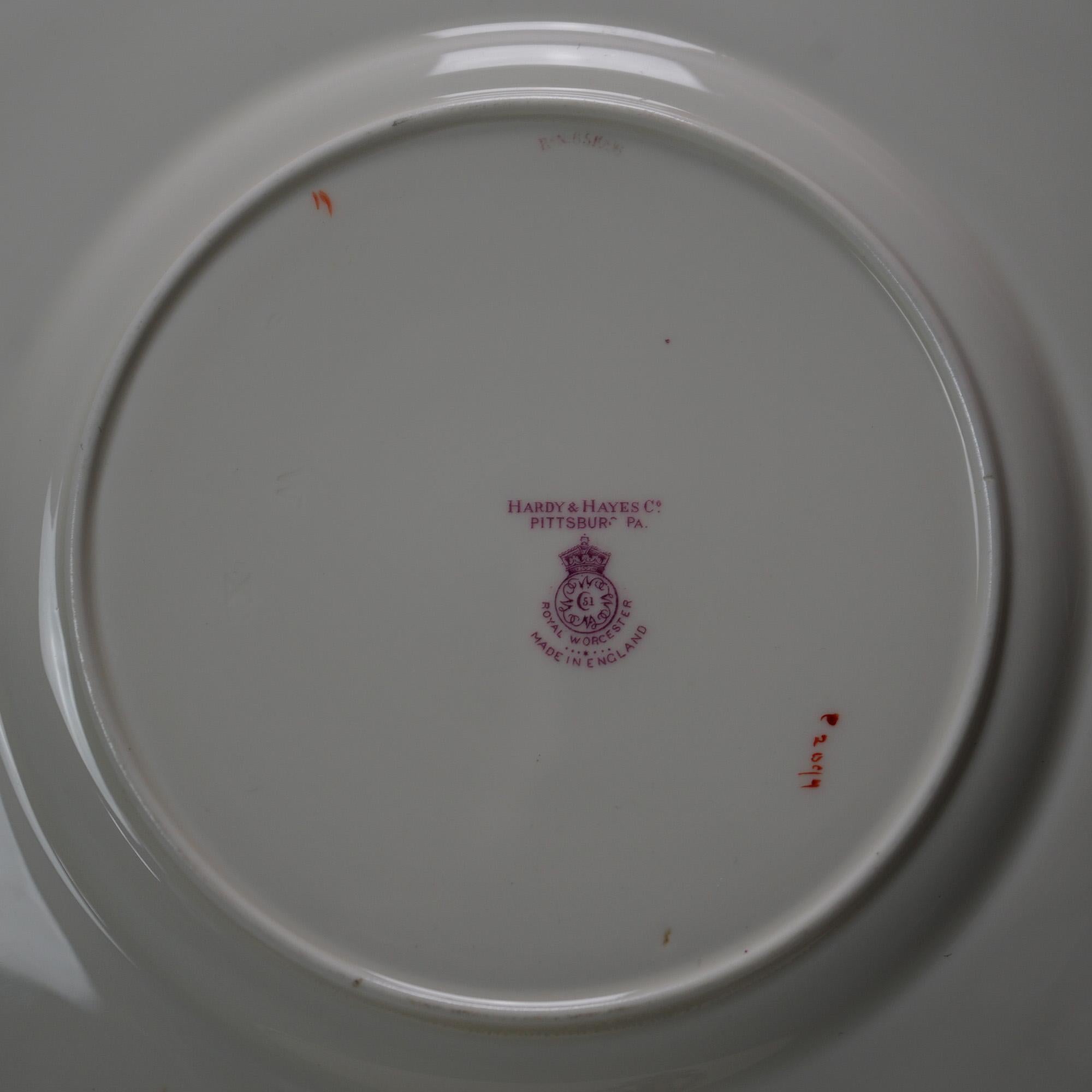 Douze assiettes anciennes Hardy & Hayes Royal Worcester Porcelain, C1910 Bon état - En vente à Big Flats, NY