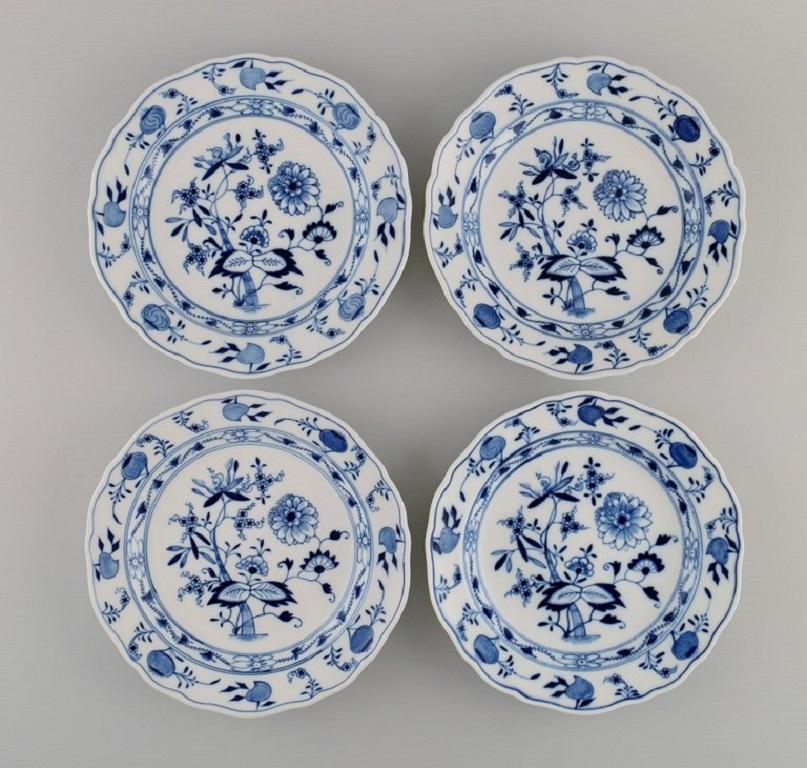 German Twelve Antique Meissen Blue Onion Lunch Plates in Hand-Painted Porcelain