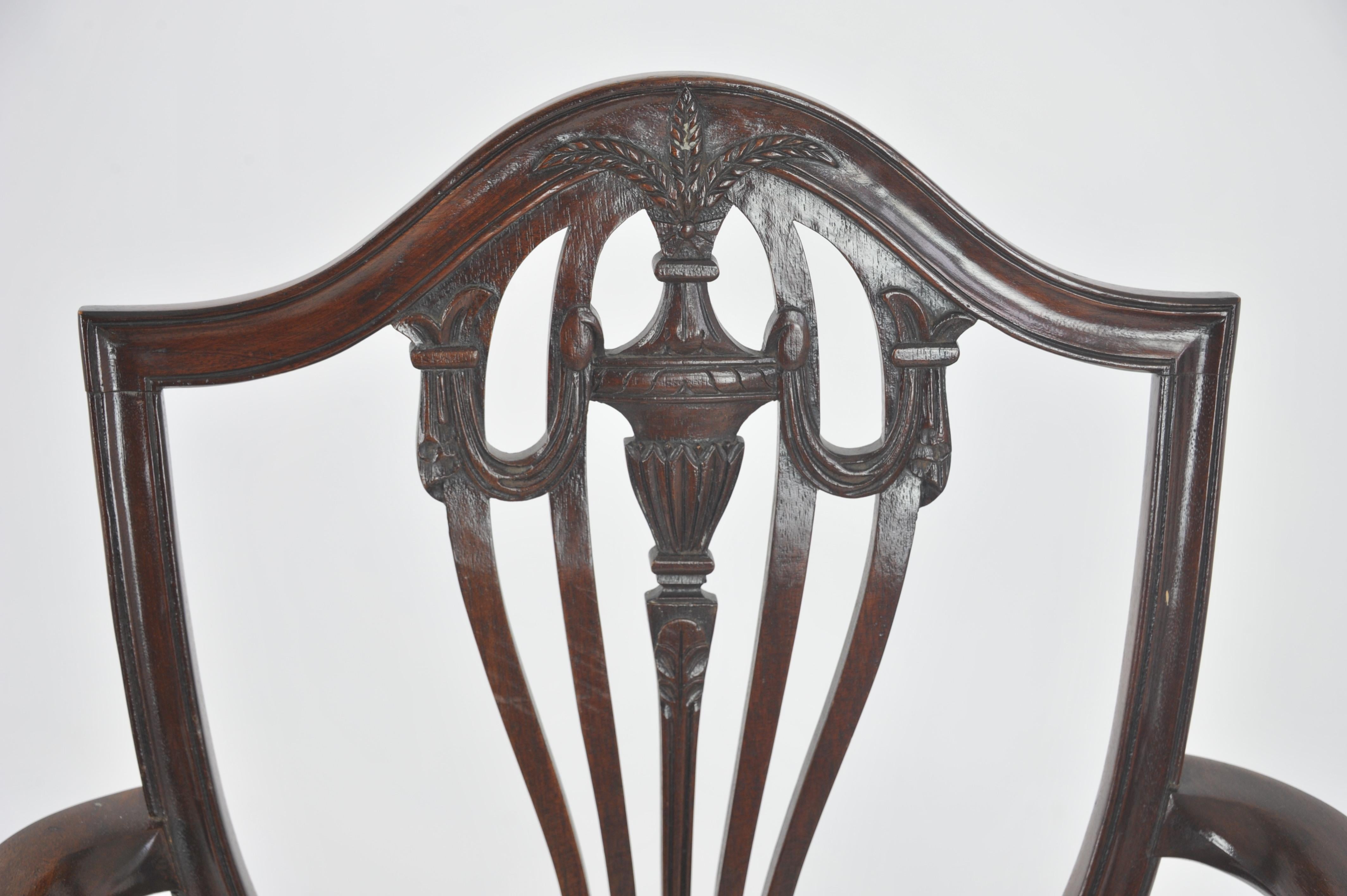 Scottish Twelve Dining Chairs, Antique Dining Chairs, Hepplewhite Chairs, Walnut, B1071