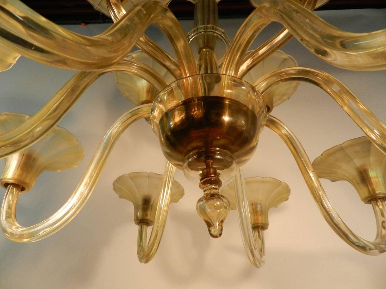 Lustre Art Déco à douze lumières en cristal jaune de Bohème, vers 1930 Bon état - En vente à Saint-Ouen, FR