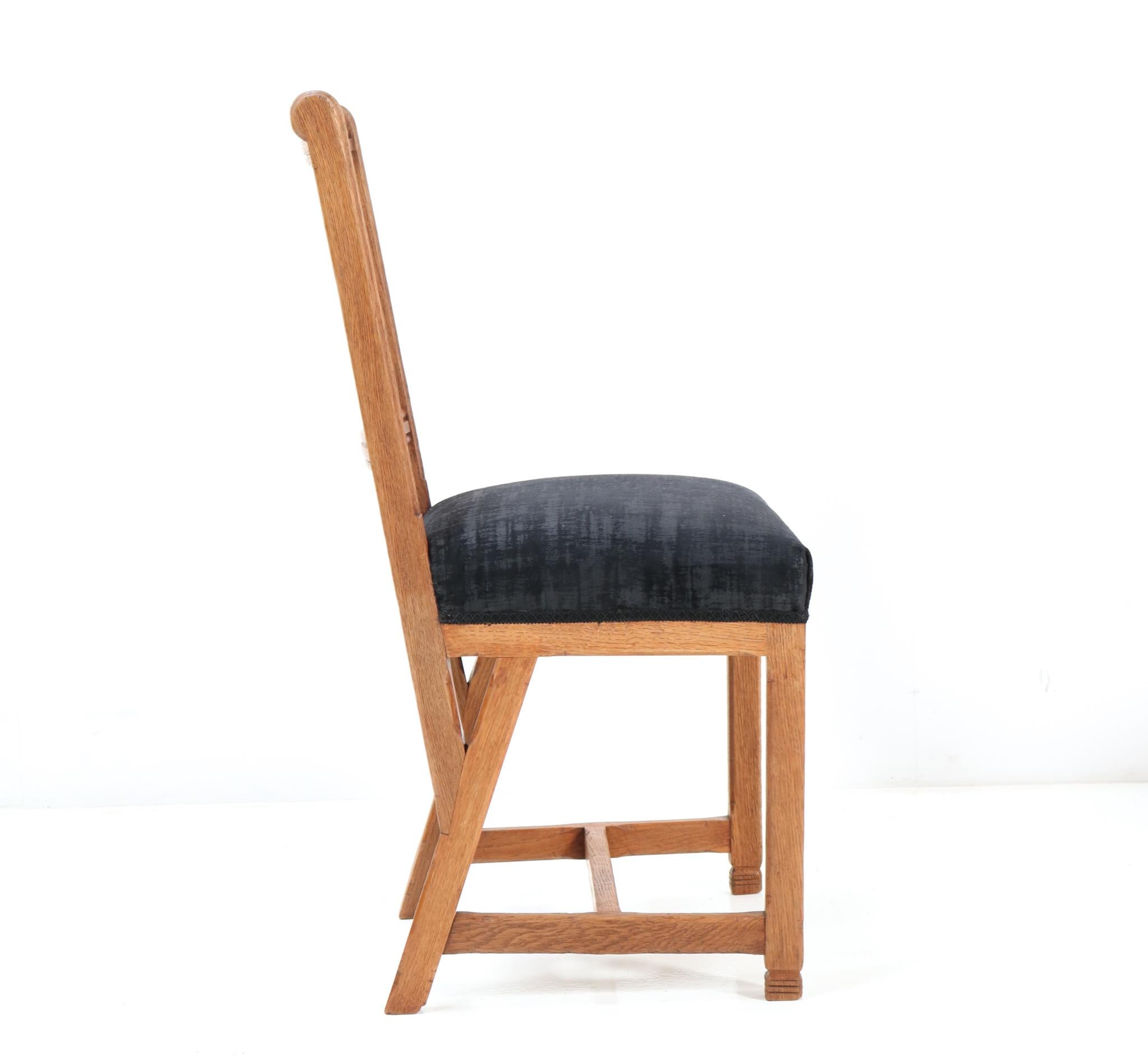 Twelve Oak Arts & Crafts Chairs by Hendrik Petrus for the University of Leiden For Sale 6