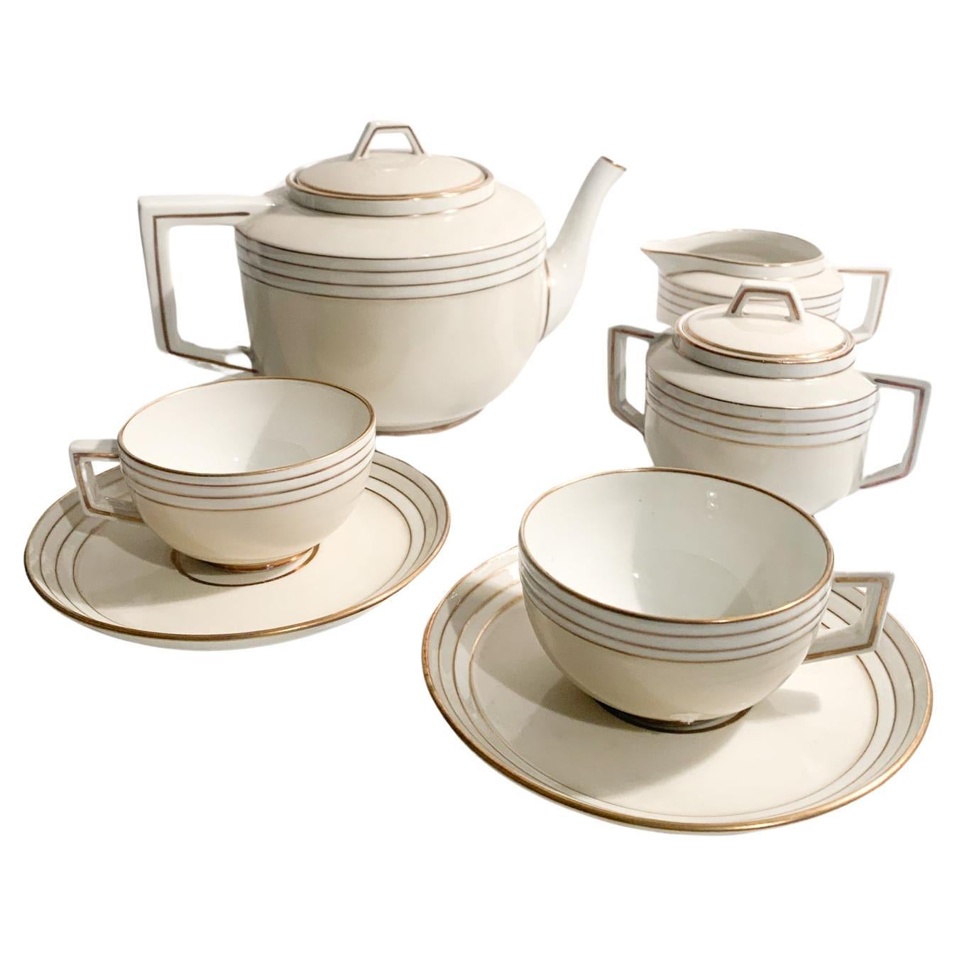 https://a.1stdibscdn.com/twelve-richard-ginori-deco-tea-set-in-porcelain-from-the-1940s-for-sale/f_75372/f_369564321699267469419/f_36956432_1699267469831_bg_processed.jpg