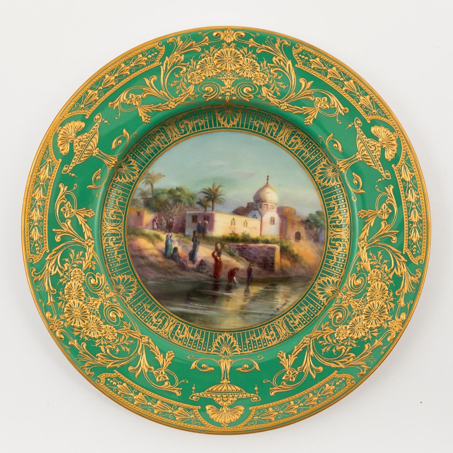 Twelve Royal Worcester Service Plates In Excellent Condition For Sale In Stamford, CT