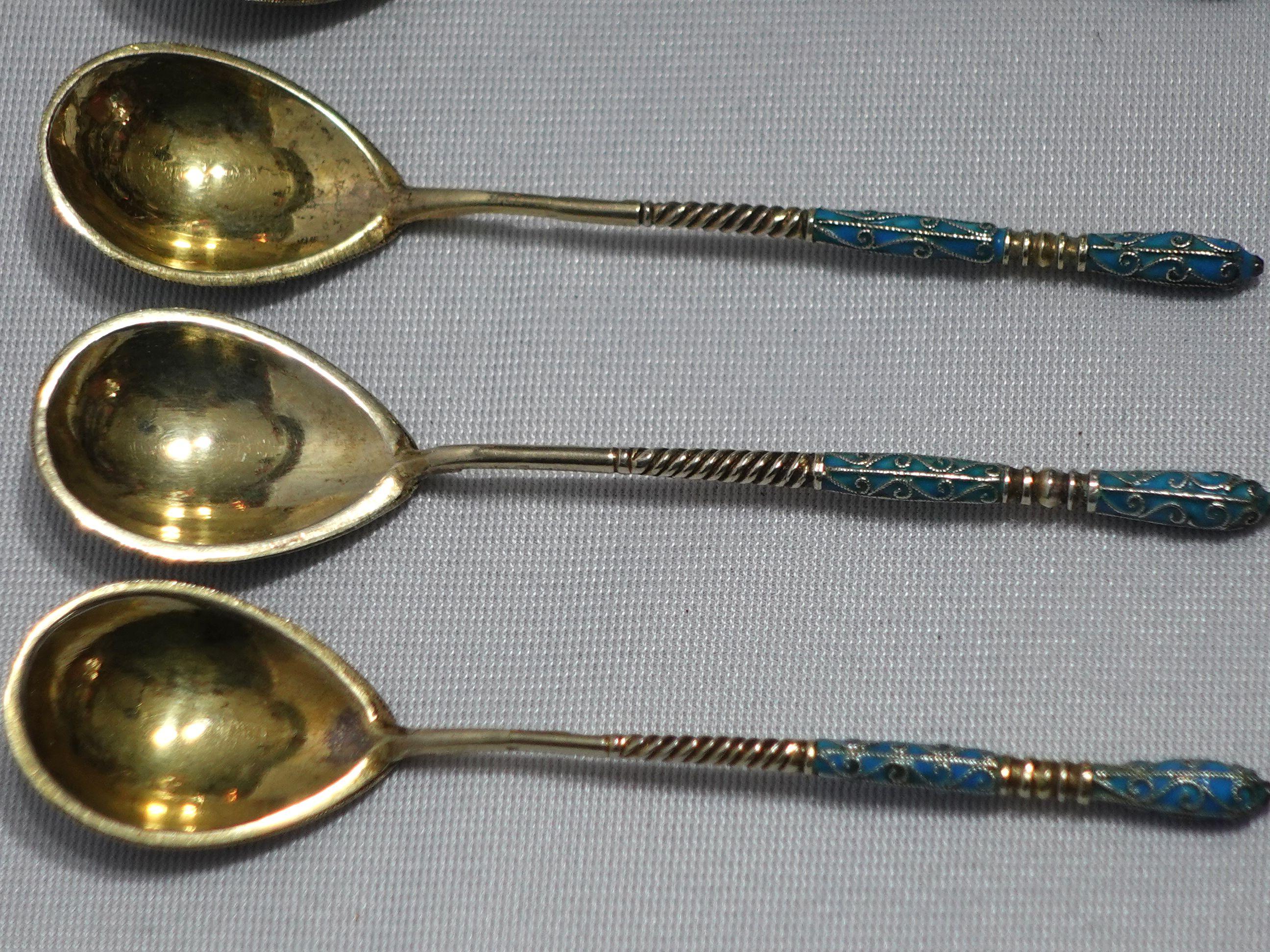 Twelve Russian .875 Silver Gilt and Cloisonne Enamel Demitasse Spoons For Sale 9