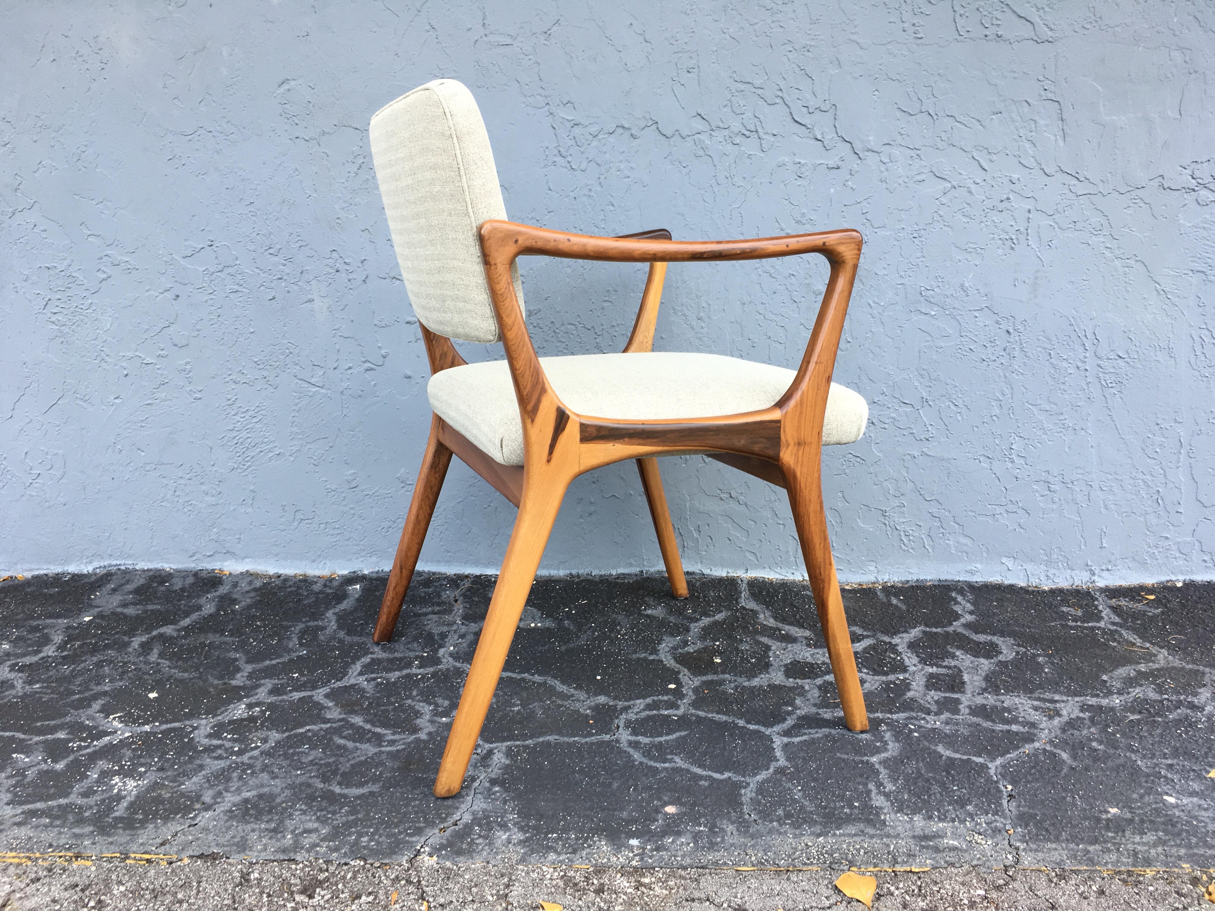 Twelve Sculptural Dining Chairs in the Style of Gio Ponti 2