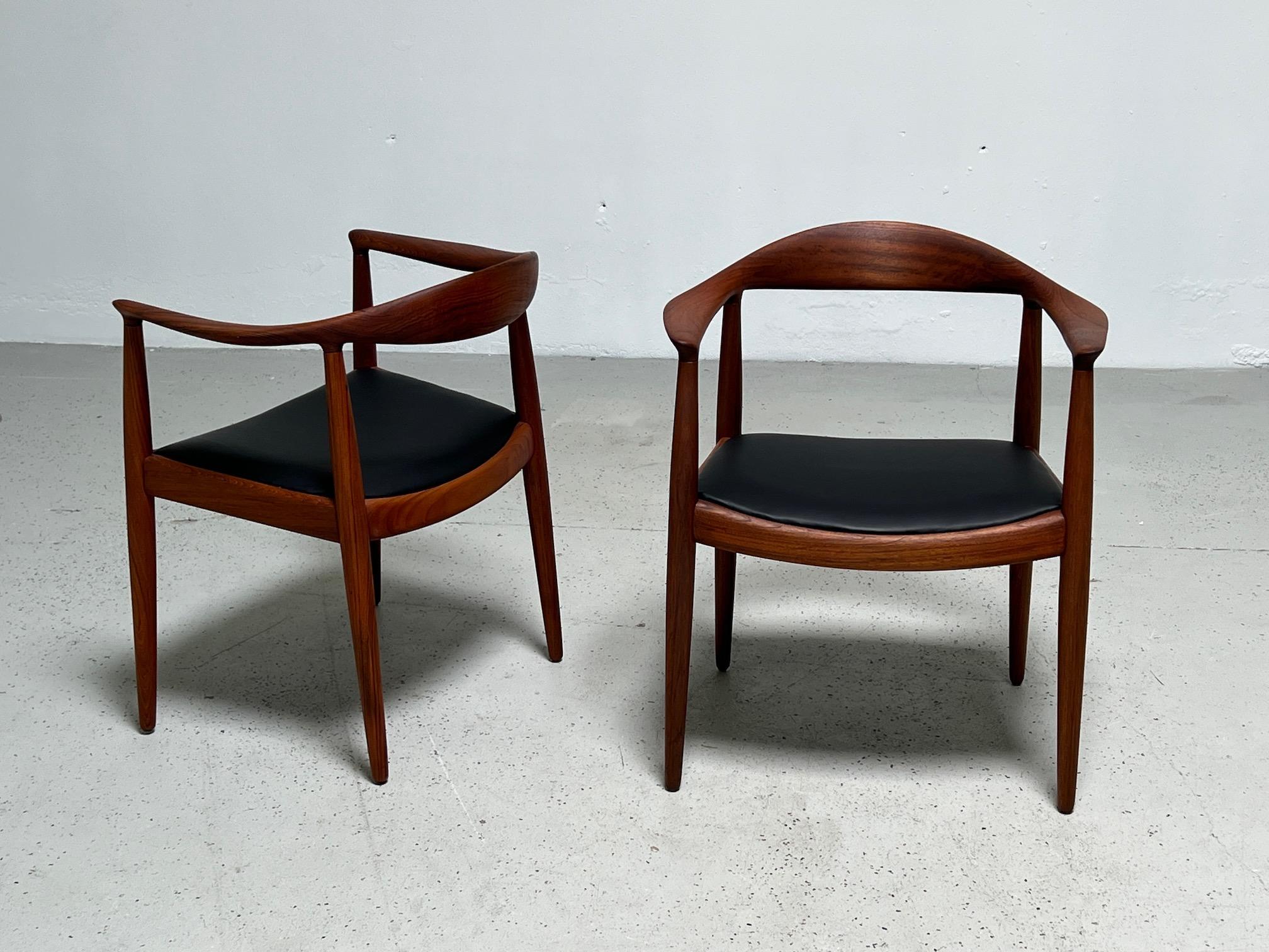 Twelve Teak Round Chairs by Hans Wegner 9