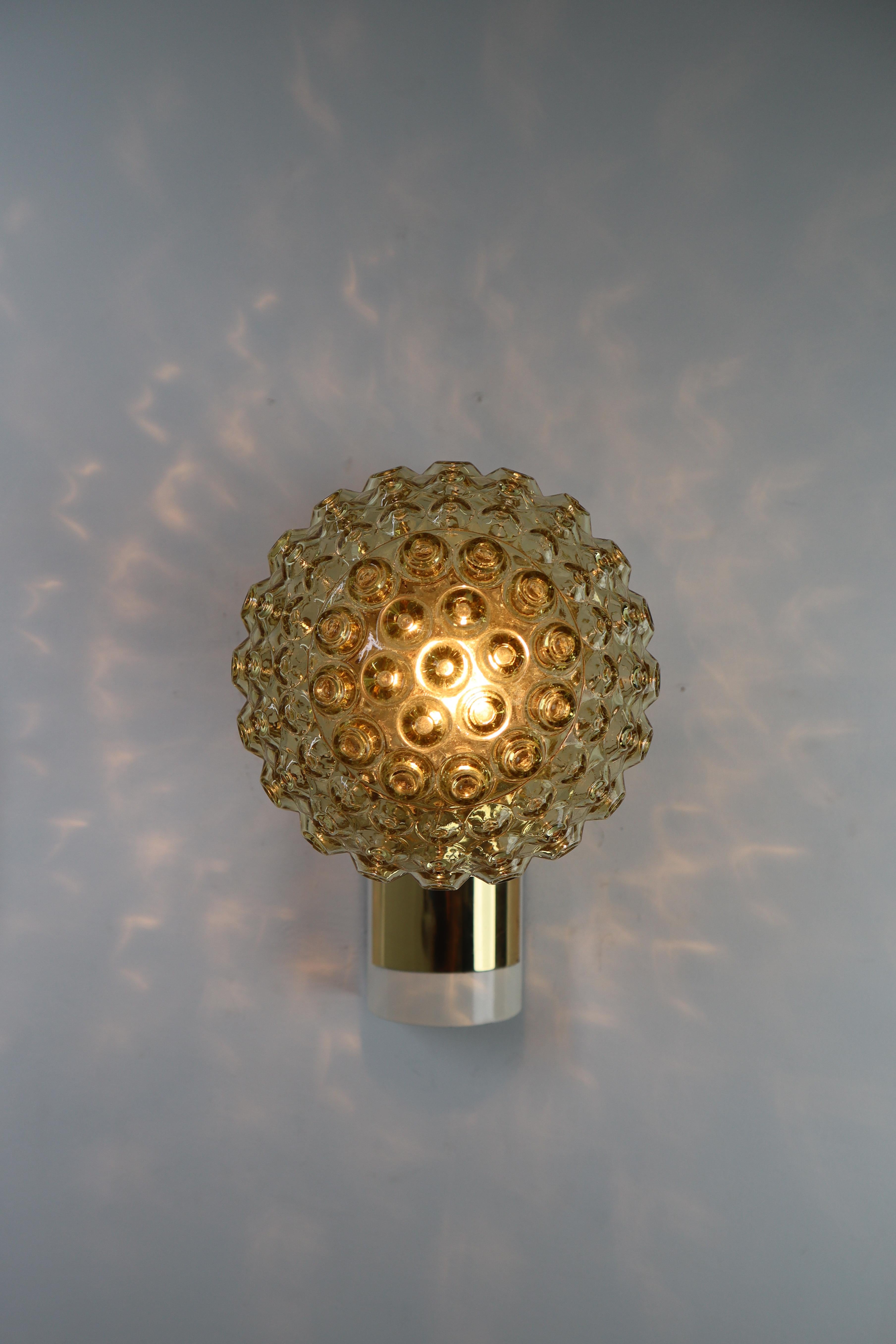 Twenty Midcentury Wall Lights Scones with Amber Glass and Brass, Italy, 1970s 1