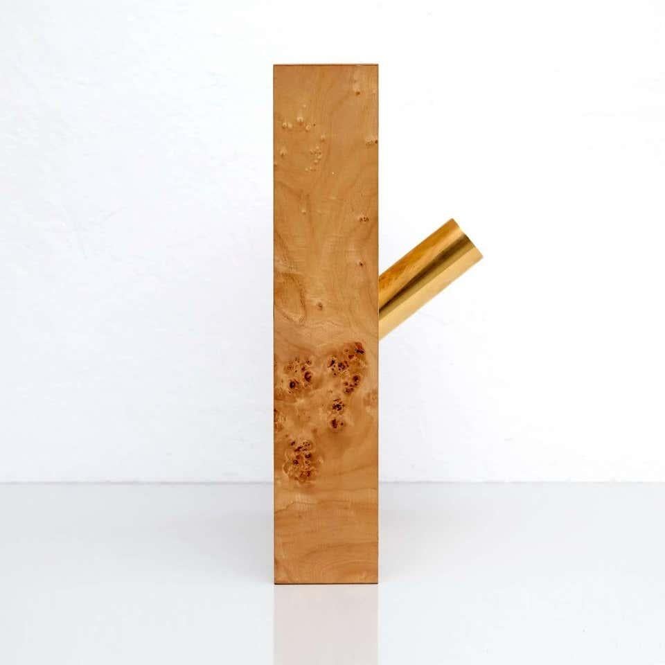 Twenty-Seven Woods pour un vase en forme de fleur artificielle chinoise en V d'Ettore Sottsass en vente 6