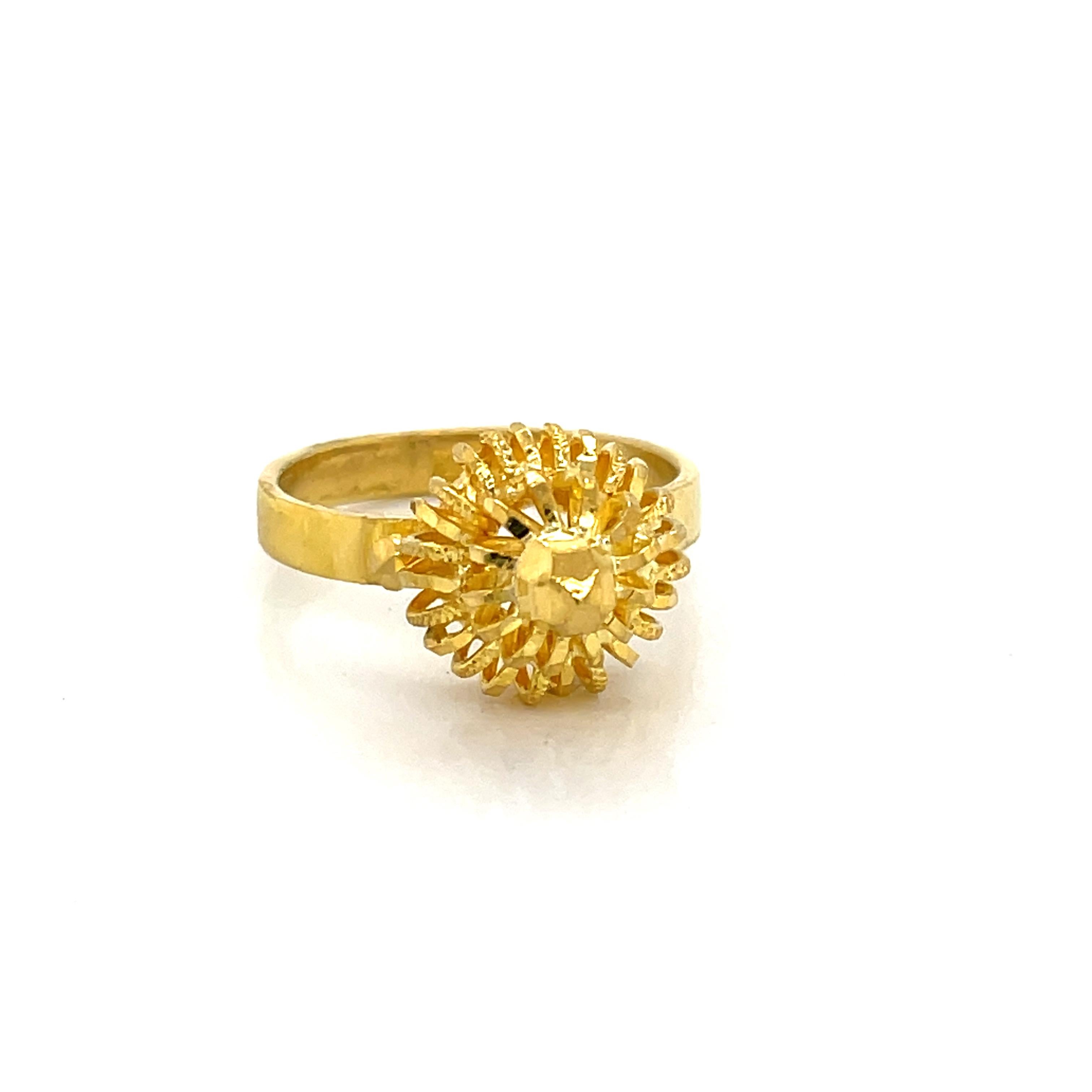 Women's Twenty Two Karat 22K Yellow Gold Artisan Sunburst Ring