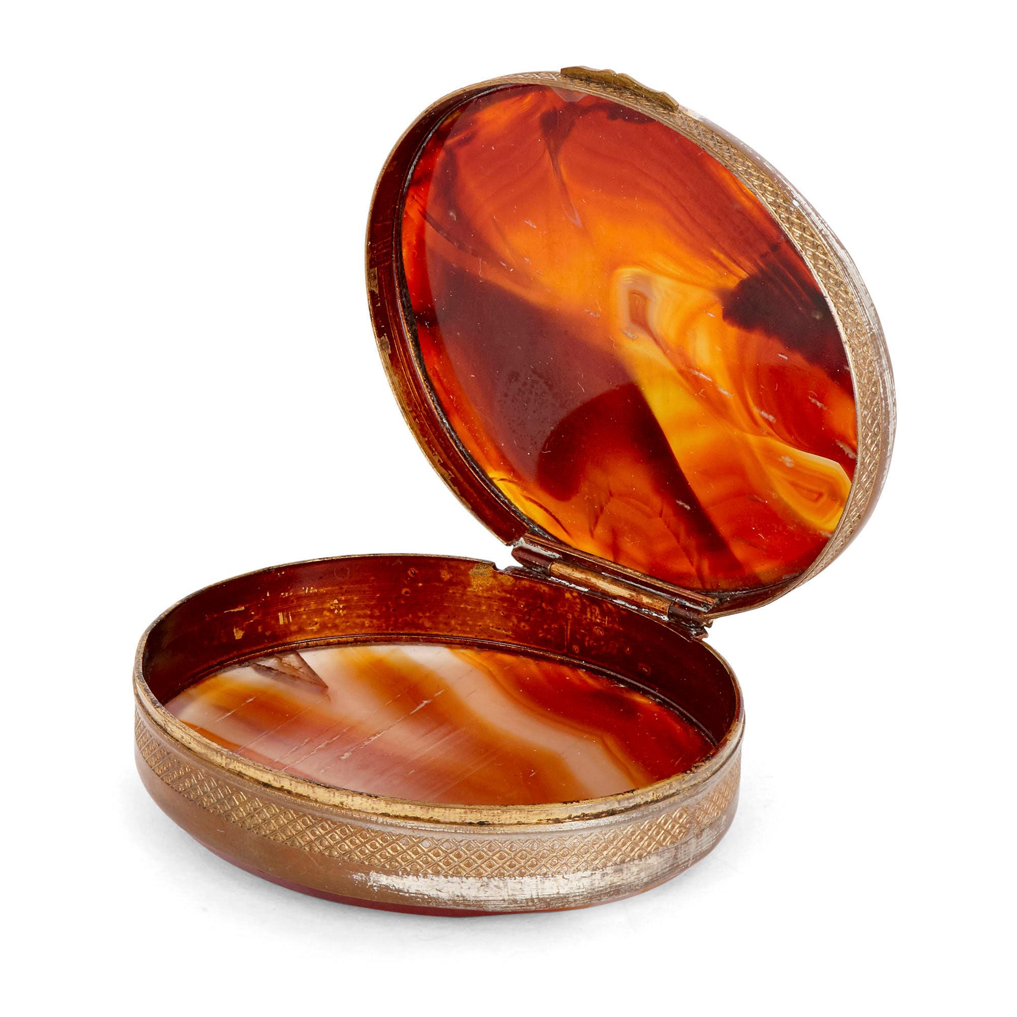 Veintidós cajas en miniatura montadas con metal plateado y dorado Europeo en venta