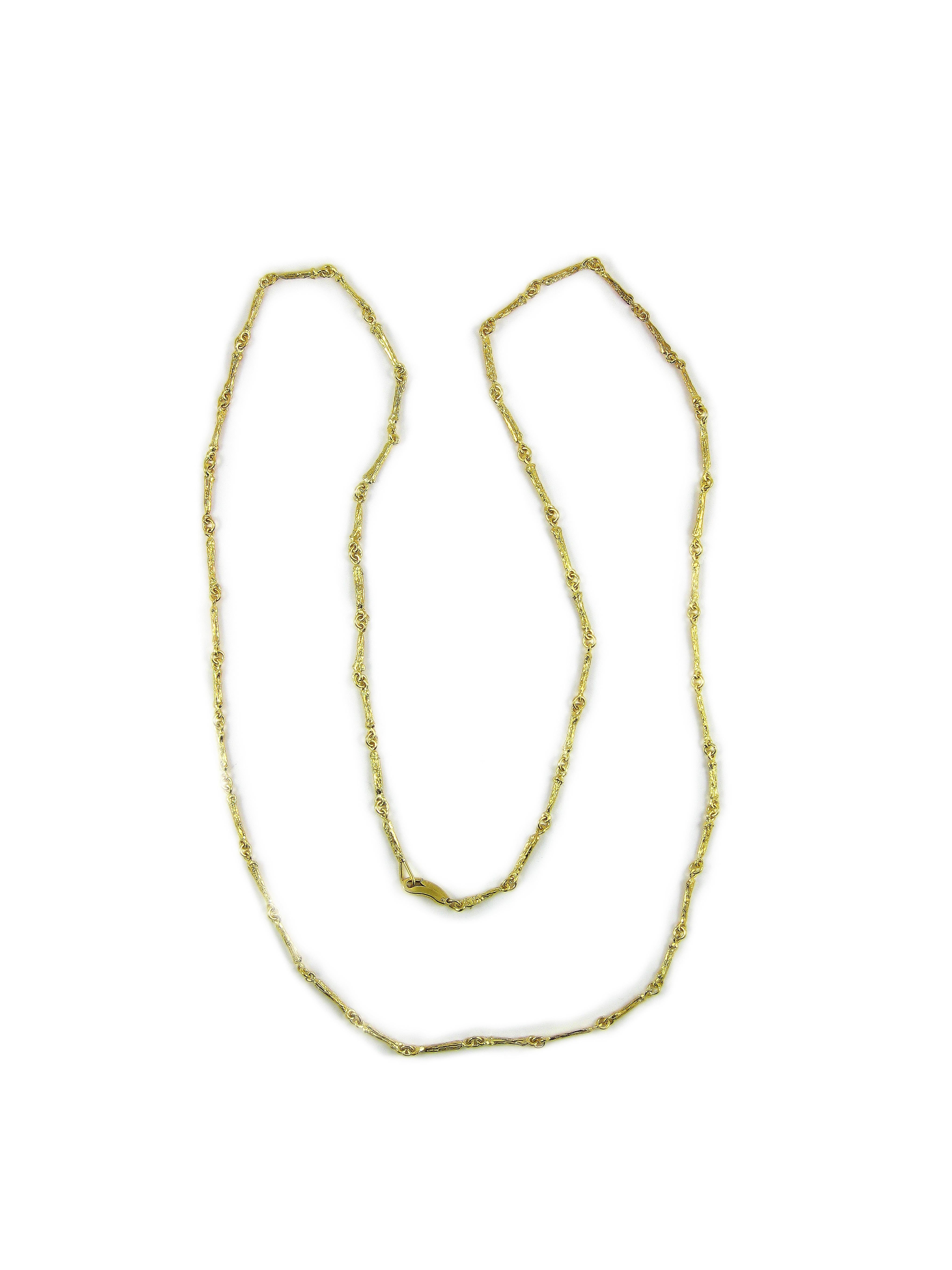 Twig Short Link Necklace in 18k Gold In New Condition For Sale In Solana Beach, CA