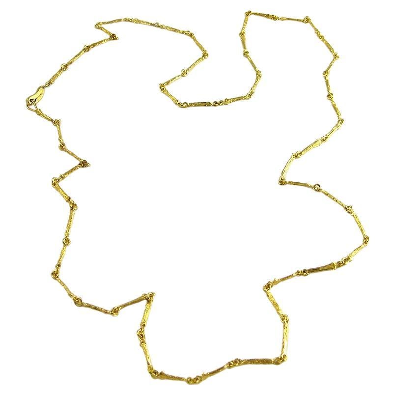 Twig Short Link Necklace in 18k Gold For Sale