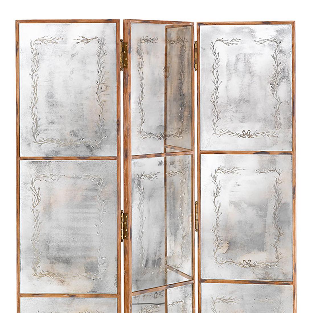 Screen Twiggy with three panels structure made of with solid wood,
back-side and frames in solid wood, with six hinges in solid brass in 
vintage finish. Each panel is covered with engraved glass tiles in mirrored
antique finish. 
Each Panel: