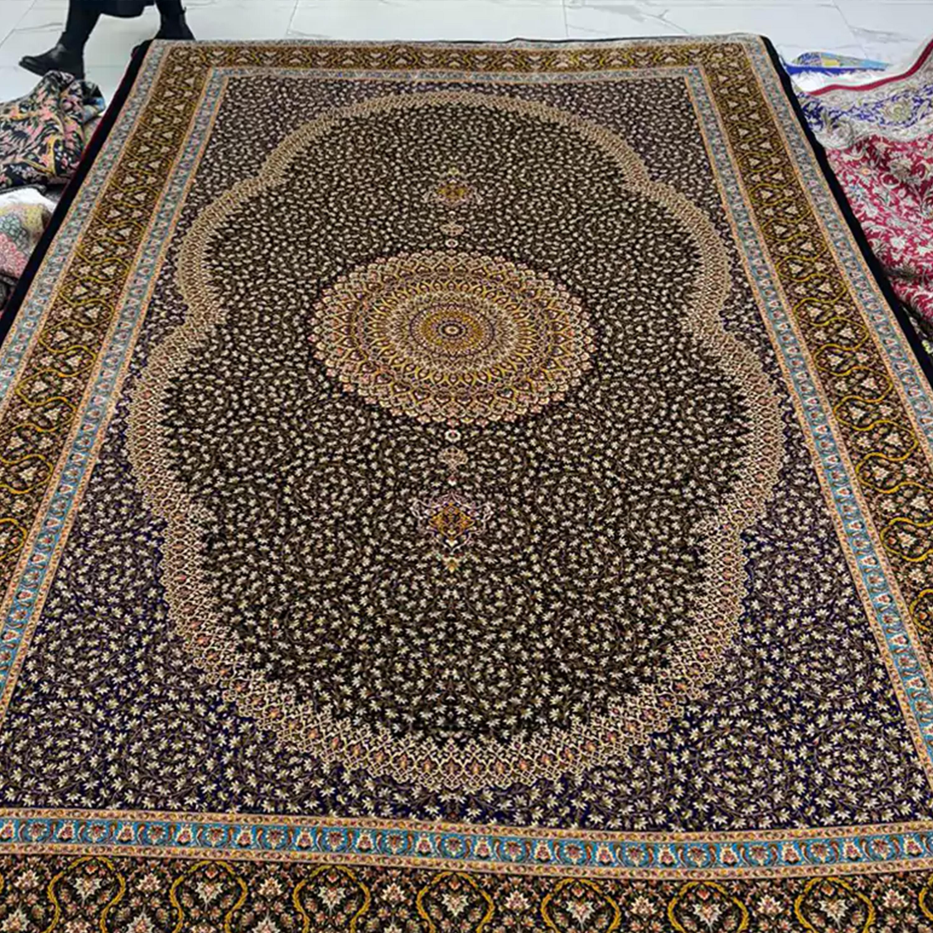 Twilight Floral Field Persian Pure Silk Rug, Iranian Craftsmanship, 0058 In New Condition For Sale In Pudsey, GB