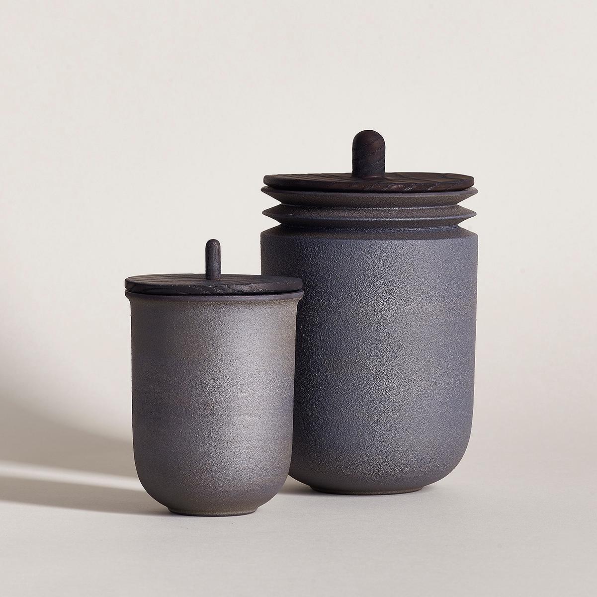 Twilight, Jars, Set of 2, Slip Cast Ceramic, N/O Service Collection (Sonstiges) im Angebot