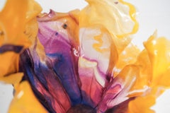 Vaso in resina epossidica dai toni crepuscolari di Caroline Zimbalist