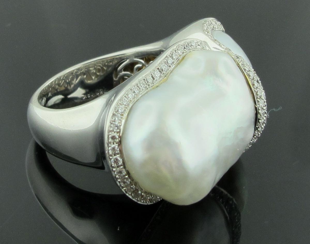 Twin Baroque Pearl Ring with Diamonds in 18 Karat White Gold For Sale 1
