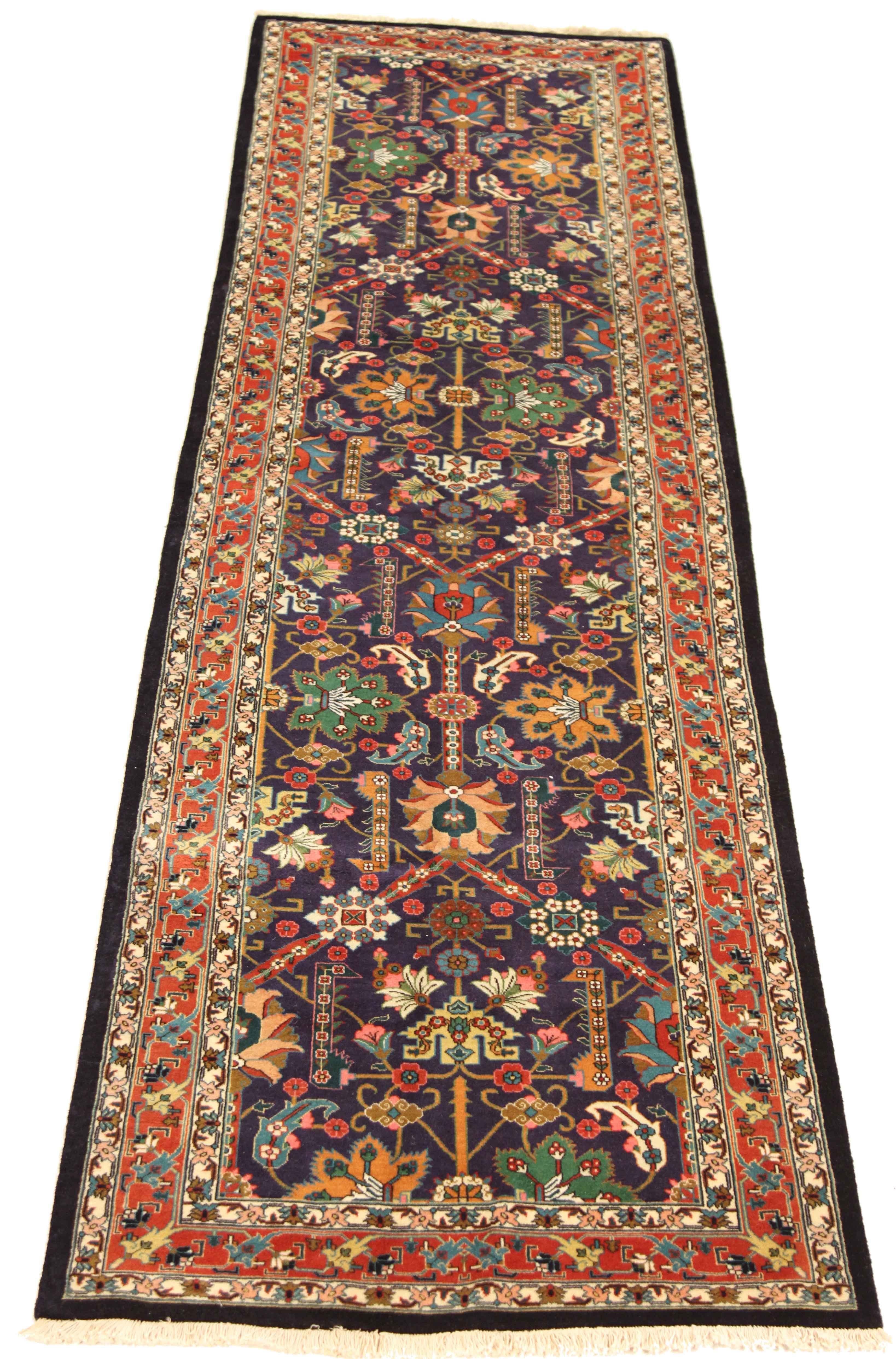 Perse Tapis turc ancien à deux tiges, style Tabriz, avec motifs floraux grandioses, vers 1970 en vente